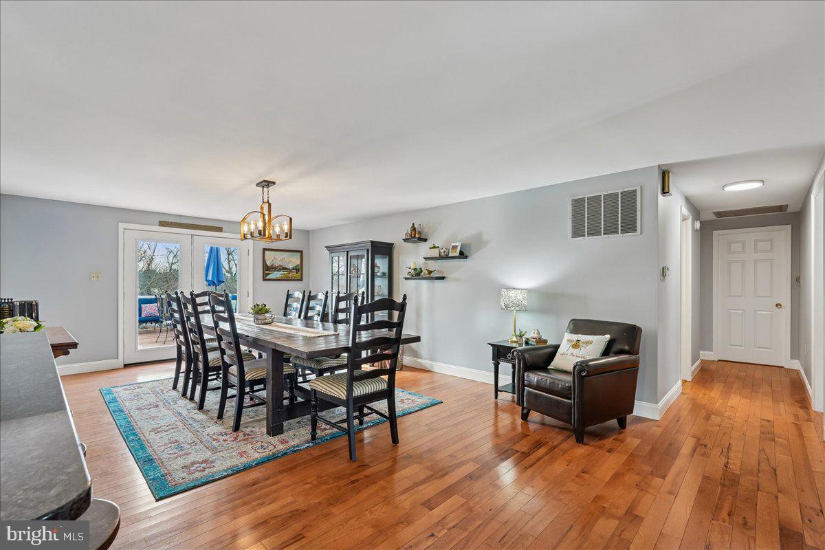 DAMASCUS OUTSIDE - Residential