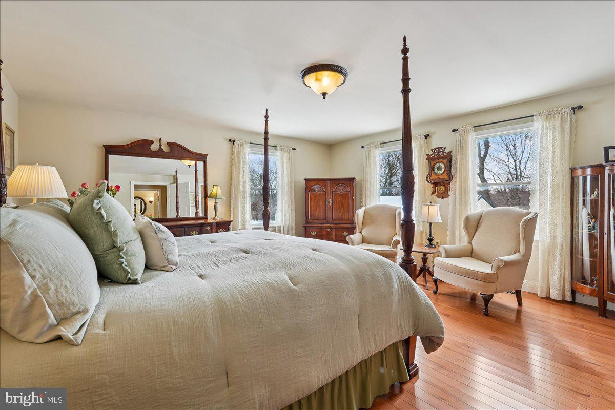 DAMASCUS OUTSIDE - Residential