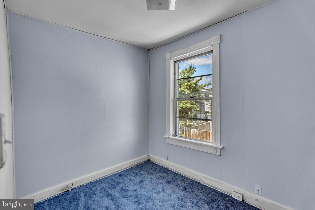 WASHINGTON VILLAGE - Residential