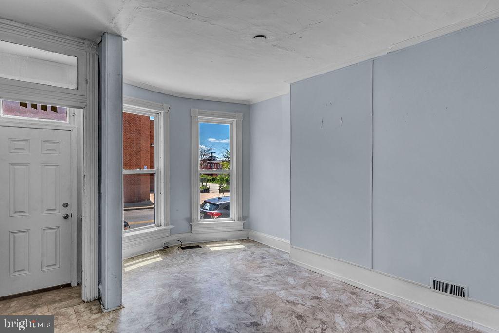 WASHINGTON VILLAGE - Residential