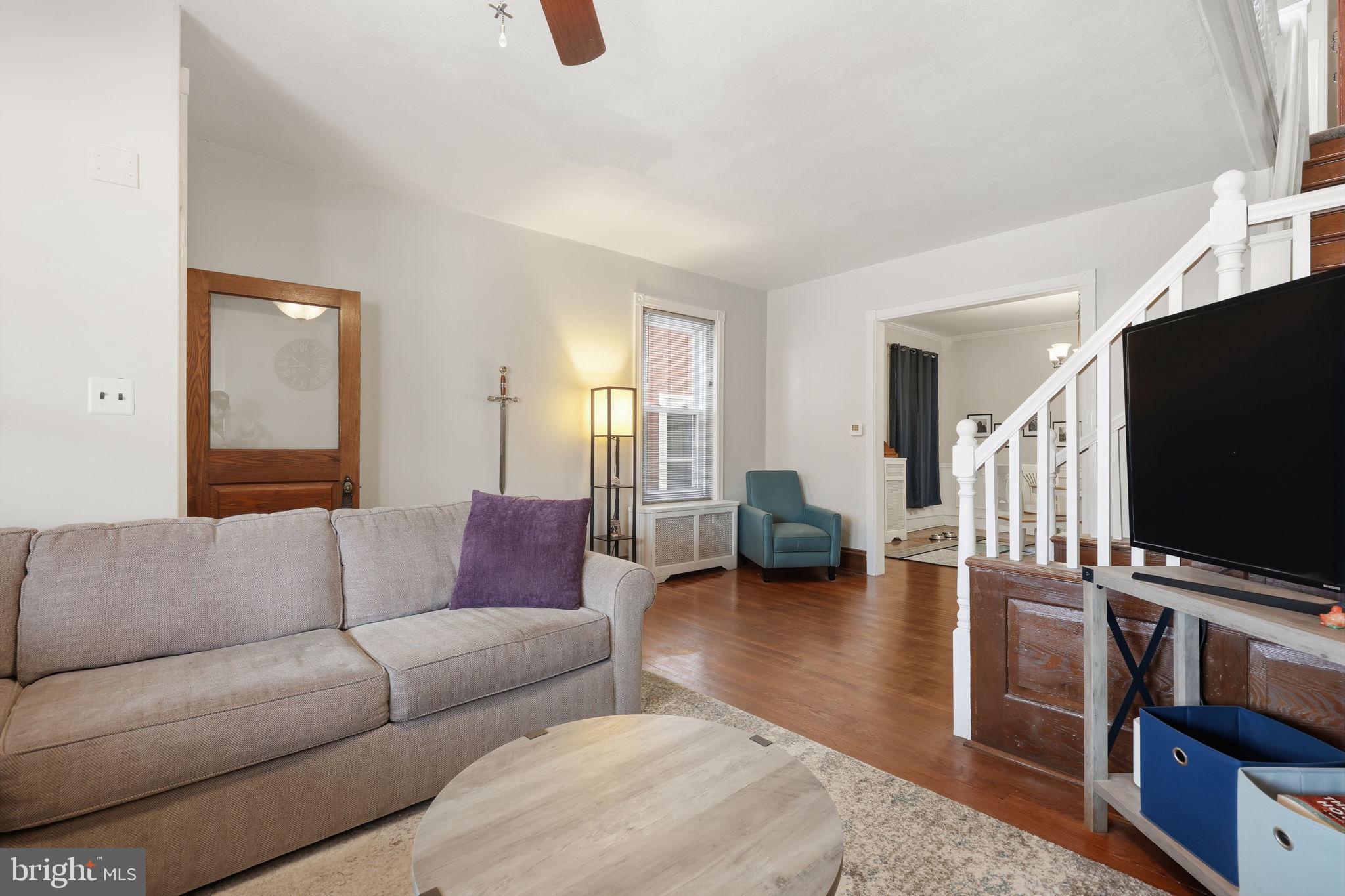 1423 LOCUST STREET