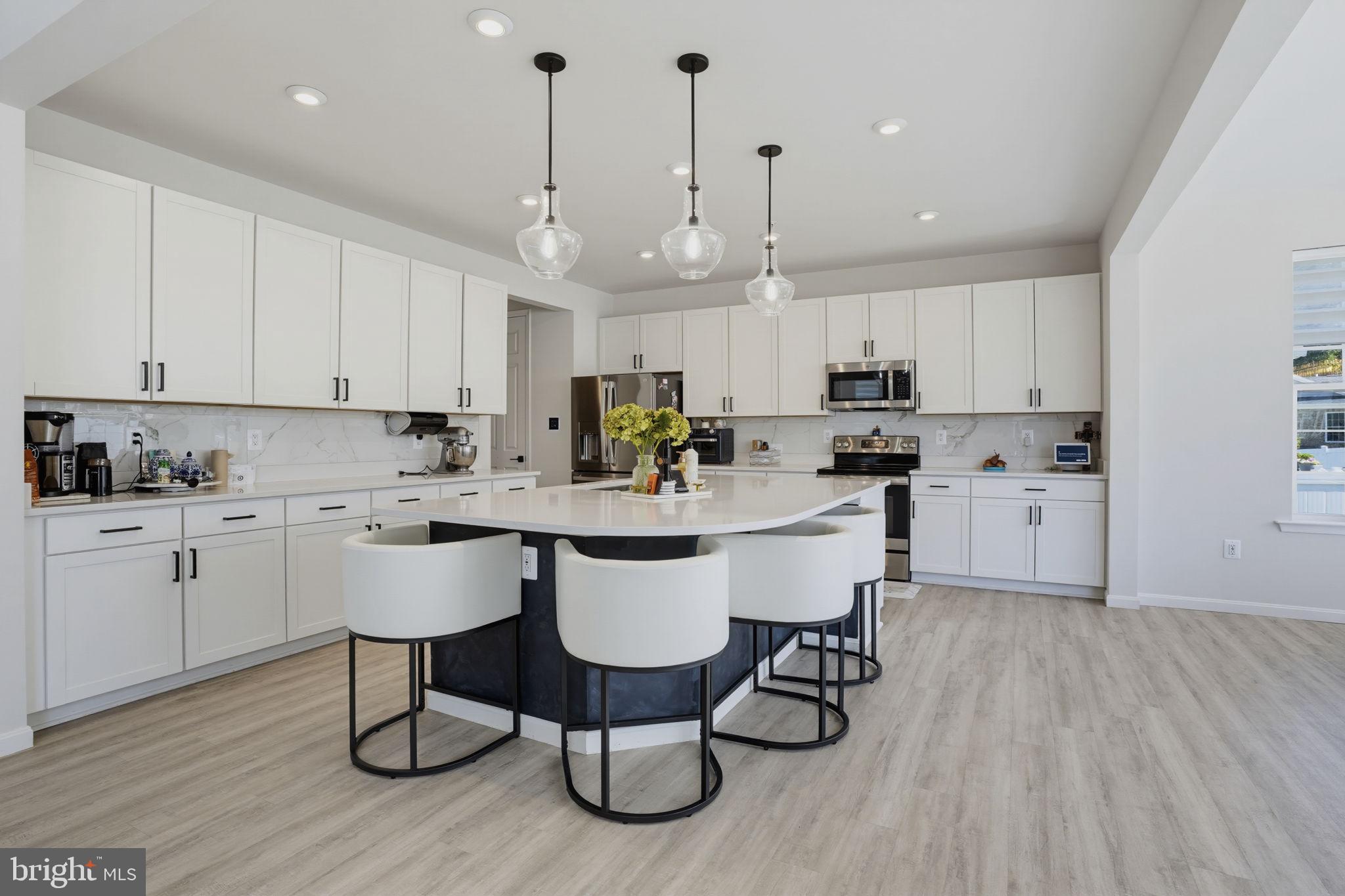 23444 LINDSAY DRIVE
