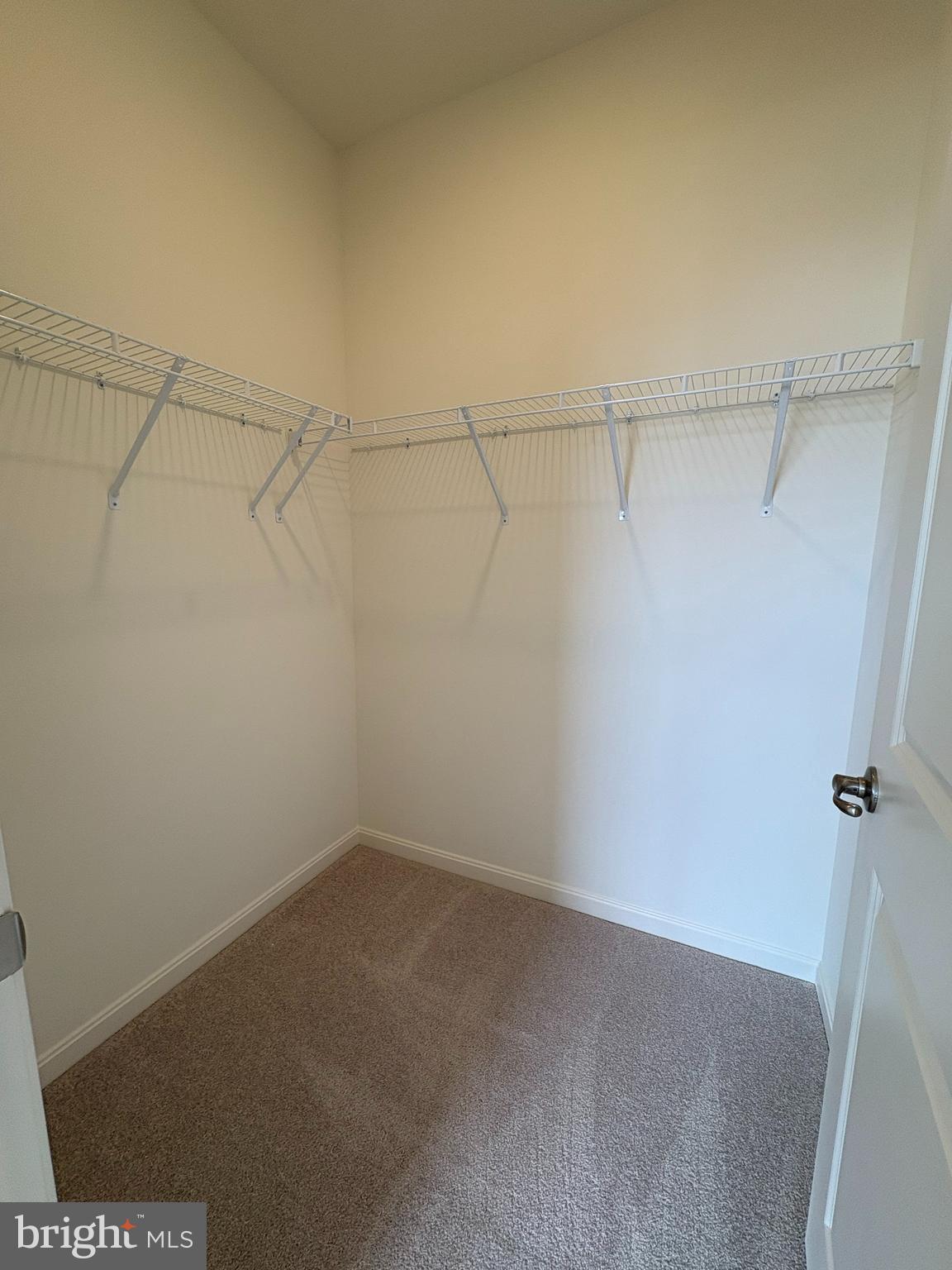 POND VIEW ESTATES - Residential