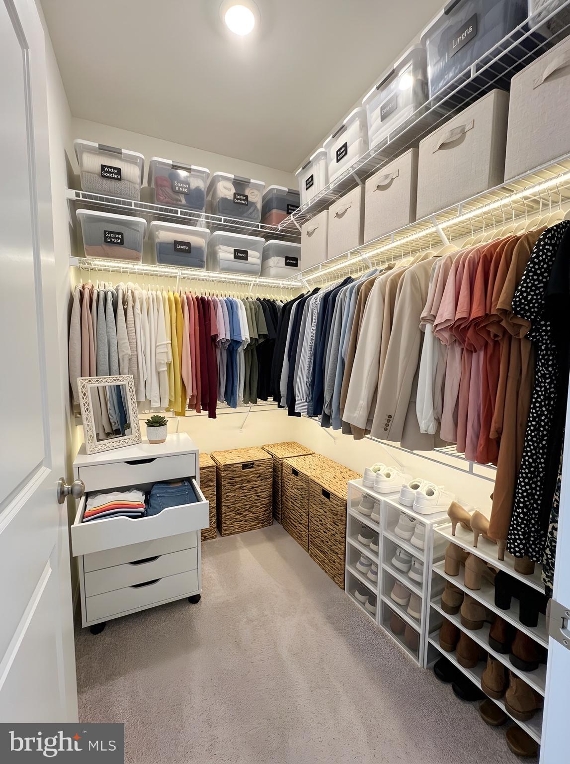 POND VIEW ESTATES - Residential