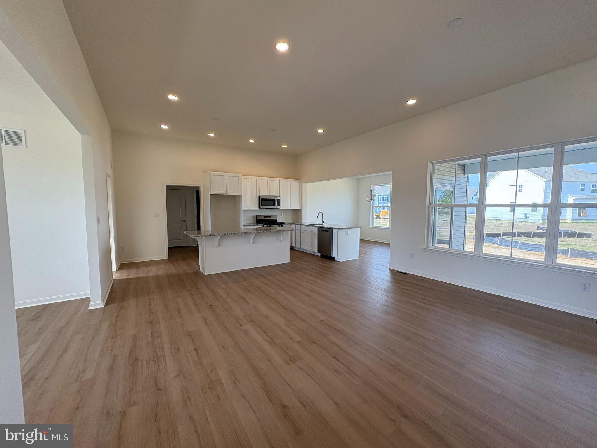 POND VIEW ESTATES - Residential