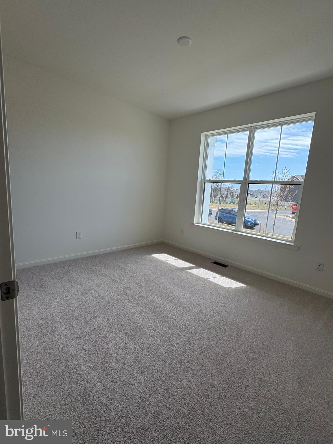 POND VIEW ESTATES - Residential