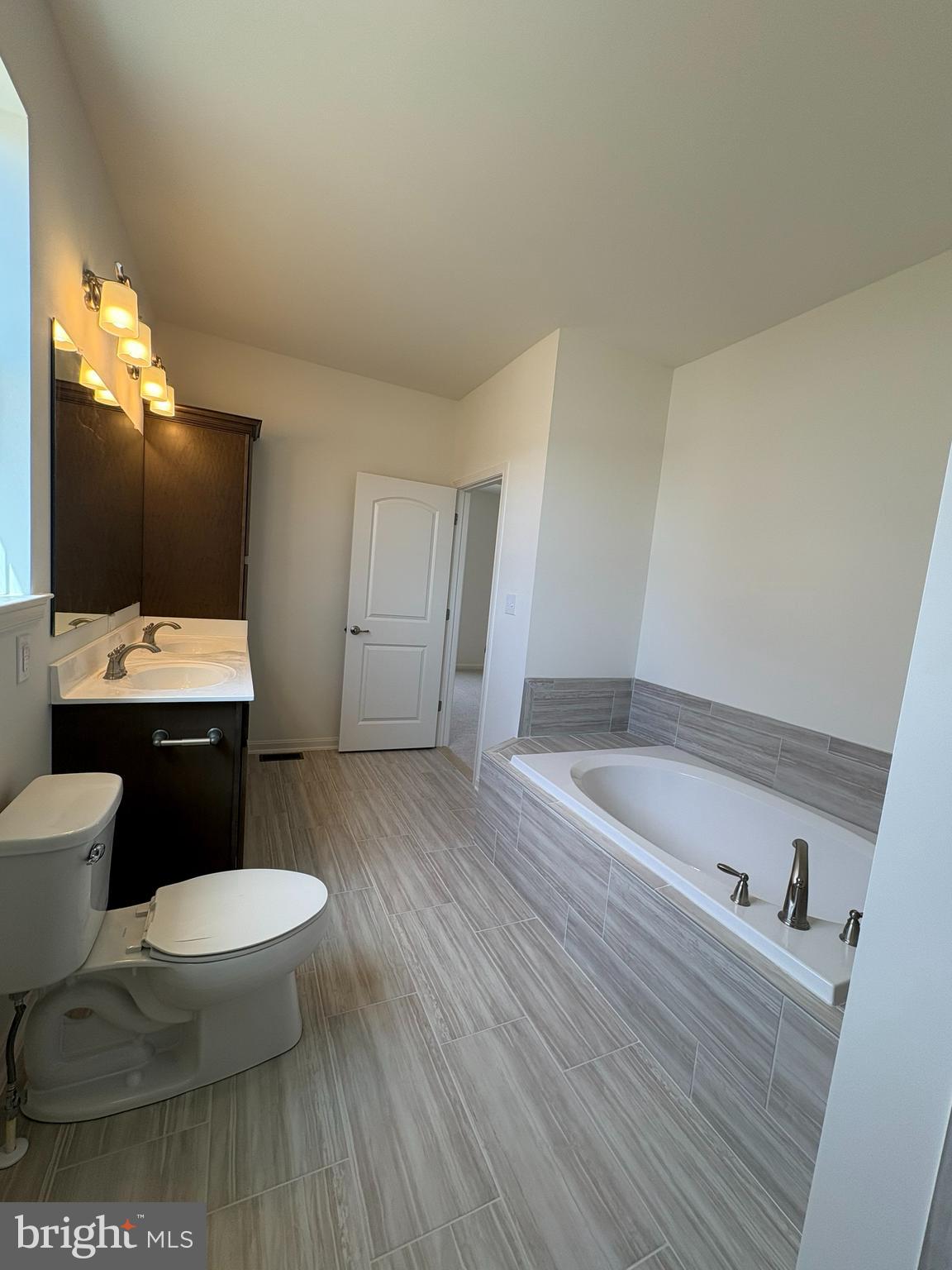 POND VIEW ESTATES - Residential