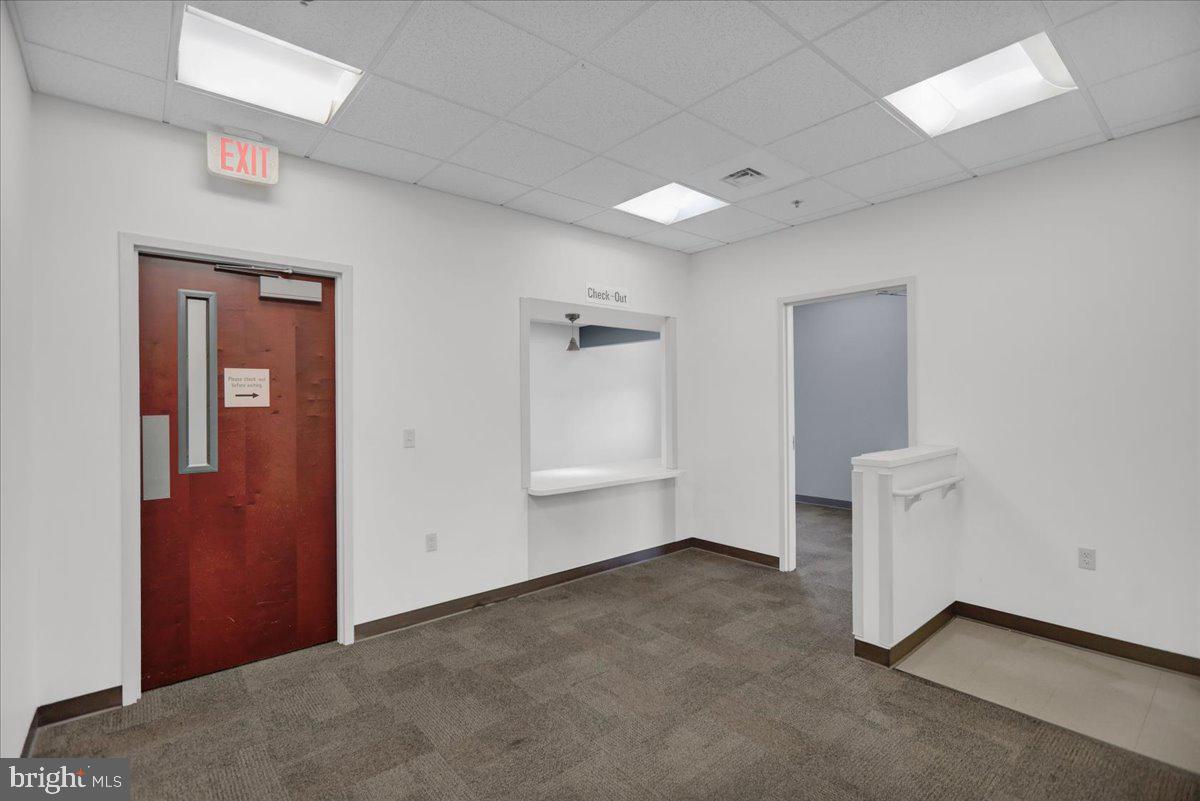 SPRING RIDGE - Commercial Sale