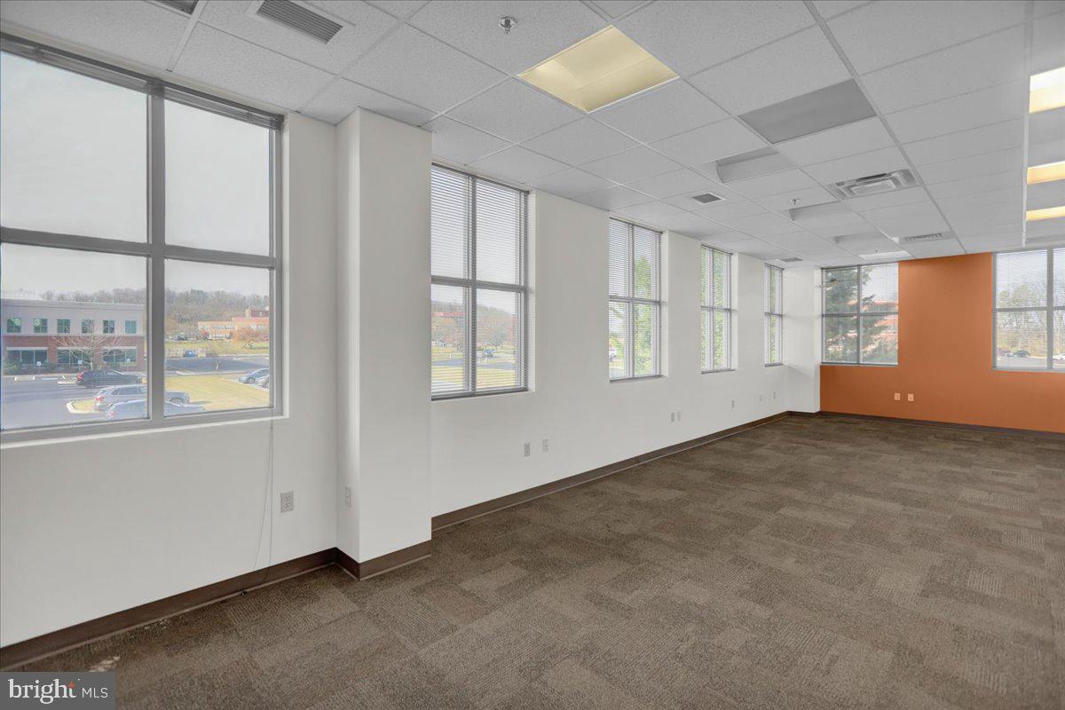 SPRING RIDGE - Commercial Sale