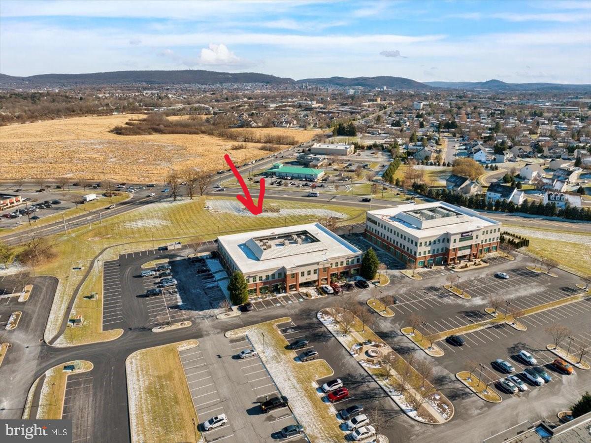 SPRING RIDGE - Commercial Sale