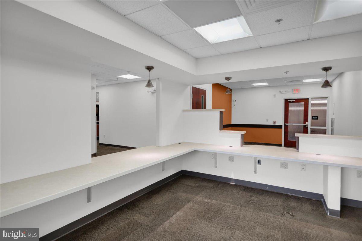 SPRING RIDGE - Commercial Sale