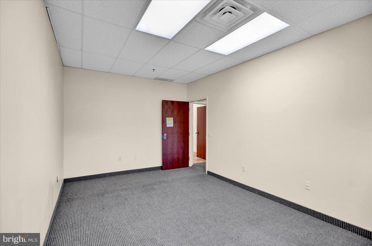 SPRING RIDGE - Commercial Sale