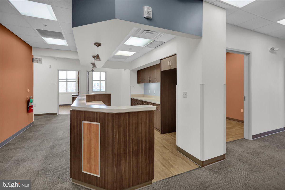 SPRING RIDGE - Commercial Sale