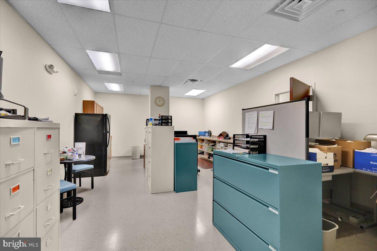 SPRING RIDGE - Commercial Sale