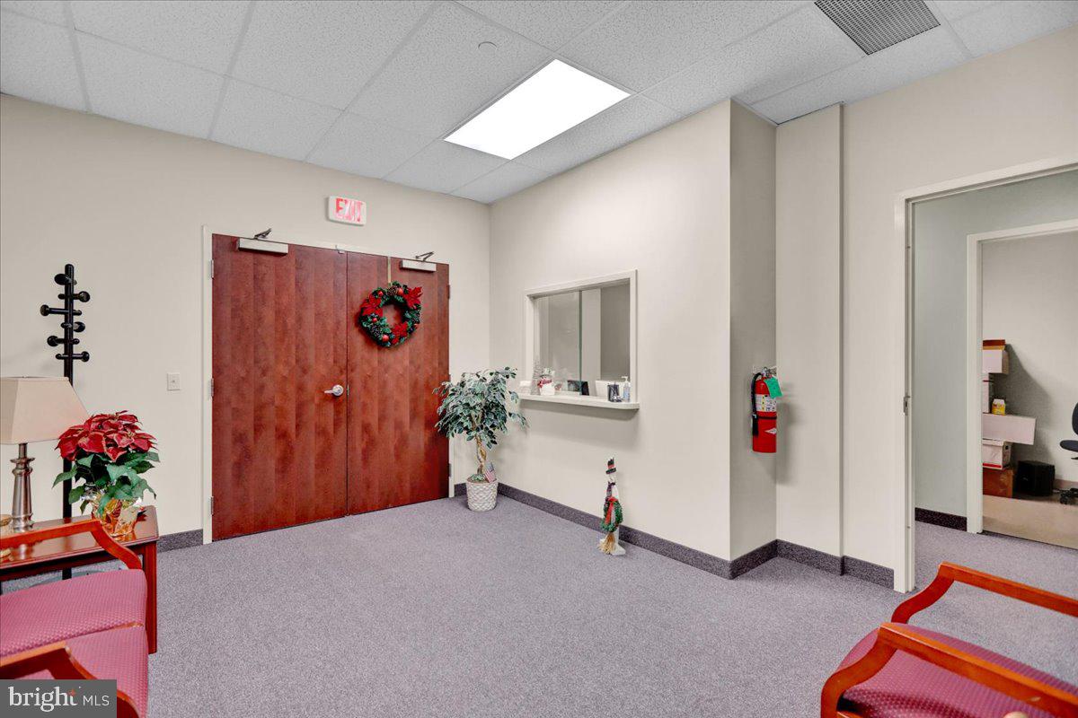 SPRING RIDGE - Commercial Sale