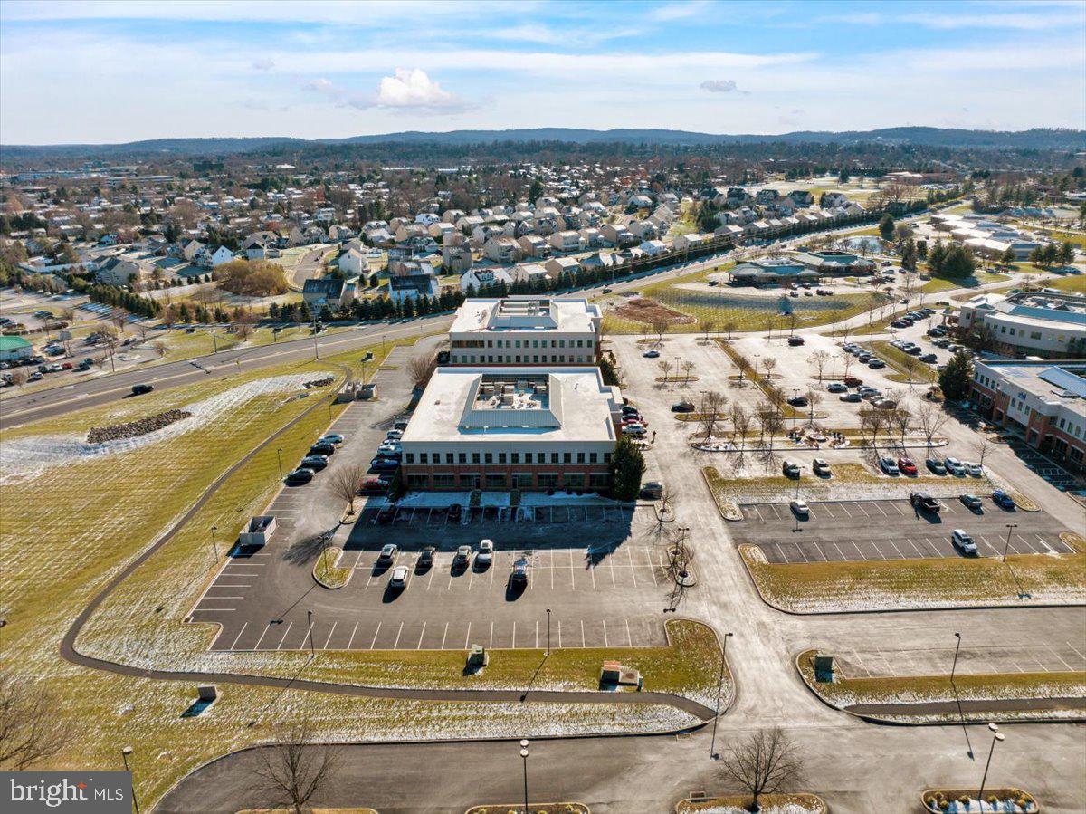 SPRING RIDGE - Commercial Sale