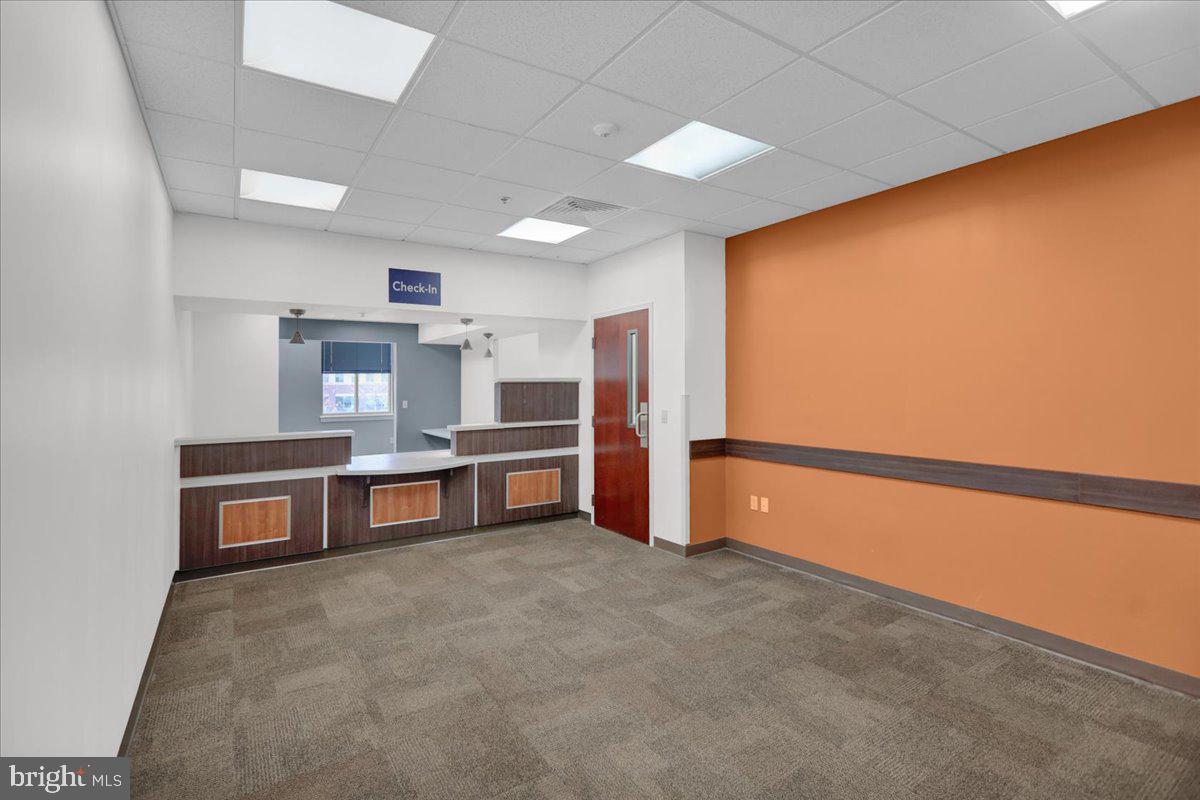 SPRING RIDGE - Commercial Sale