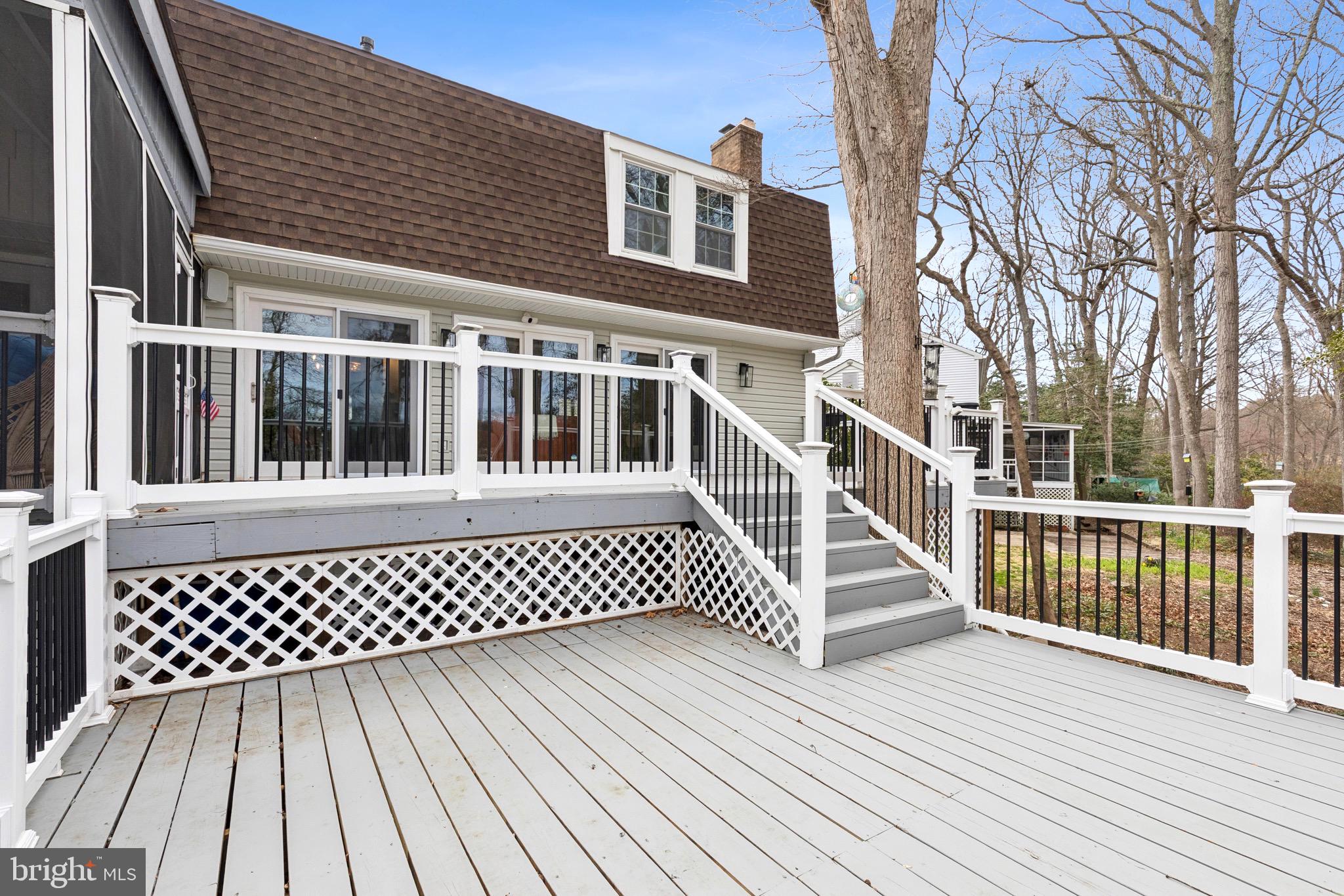 BAY HILLS - Residential