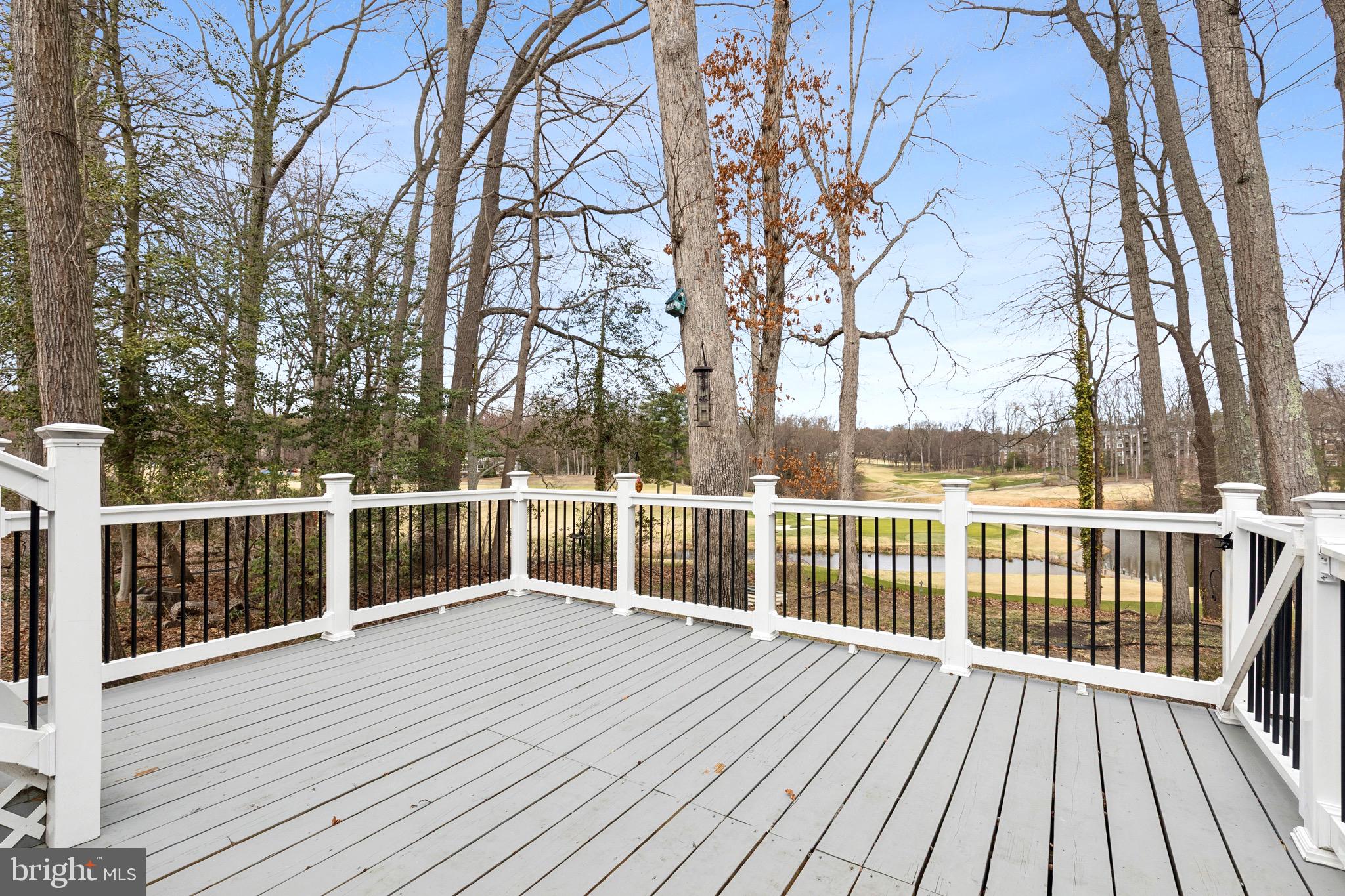 BAY HILLS - Residential