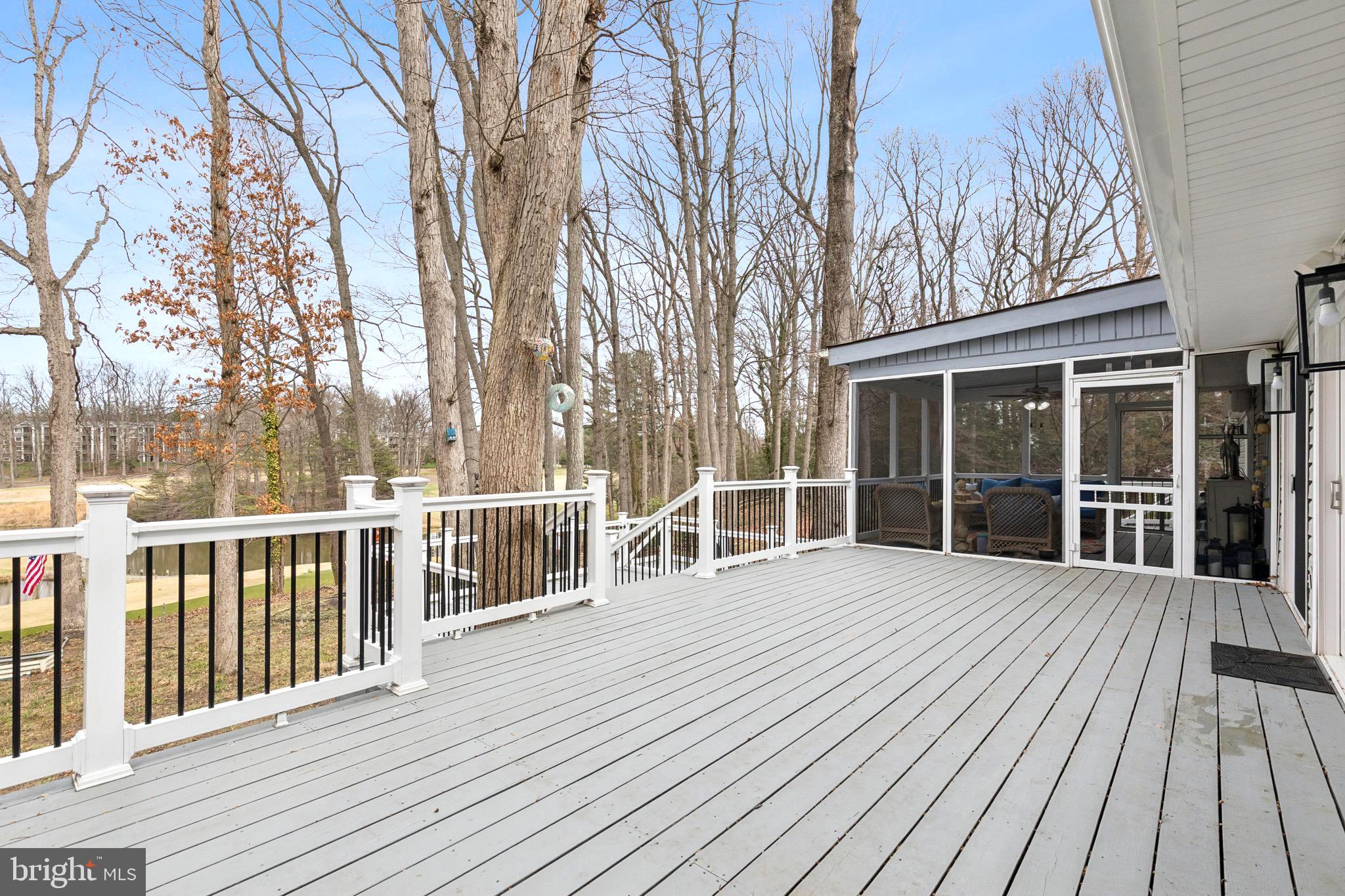 BAY HILLS - Residential