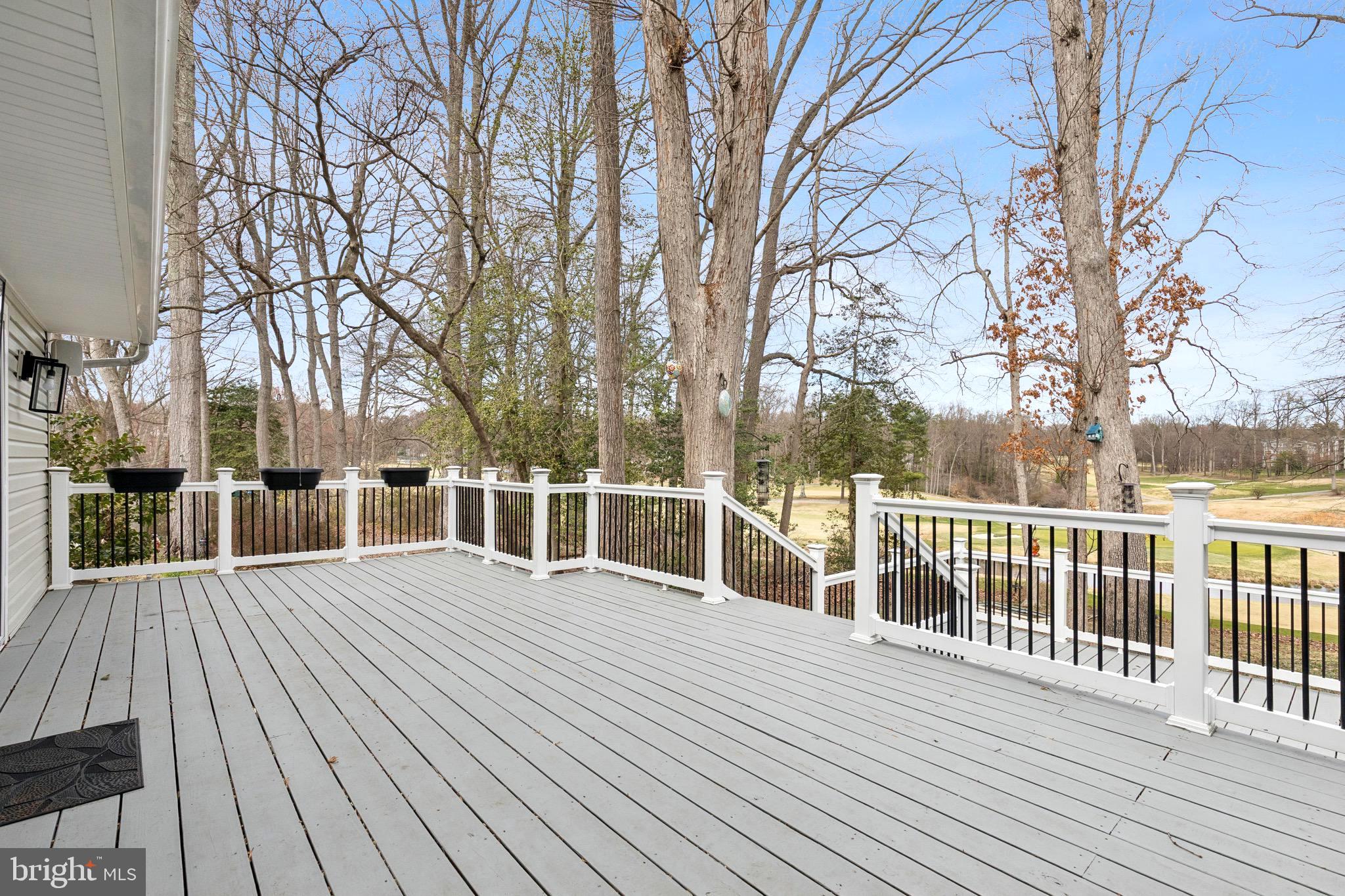 BAY HILLS - Residential