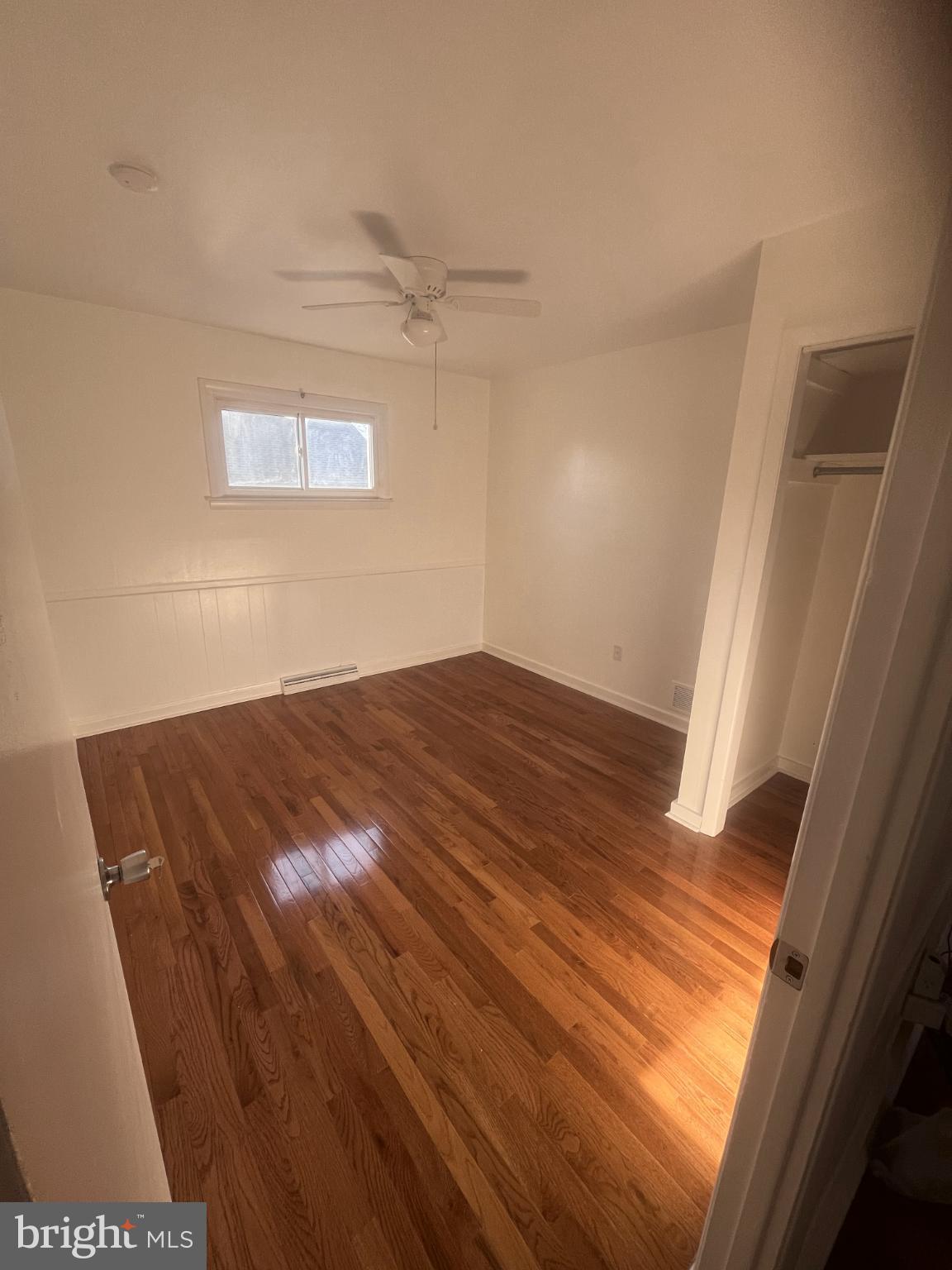 ROSLYN - Residential Lease