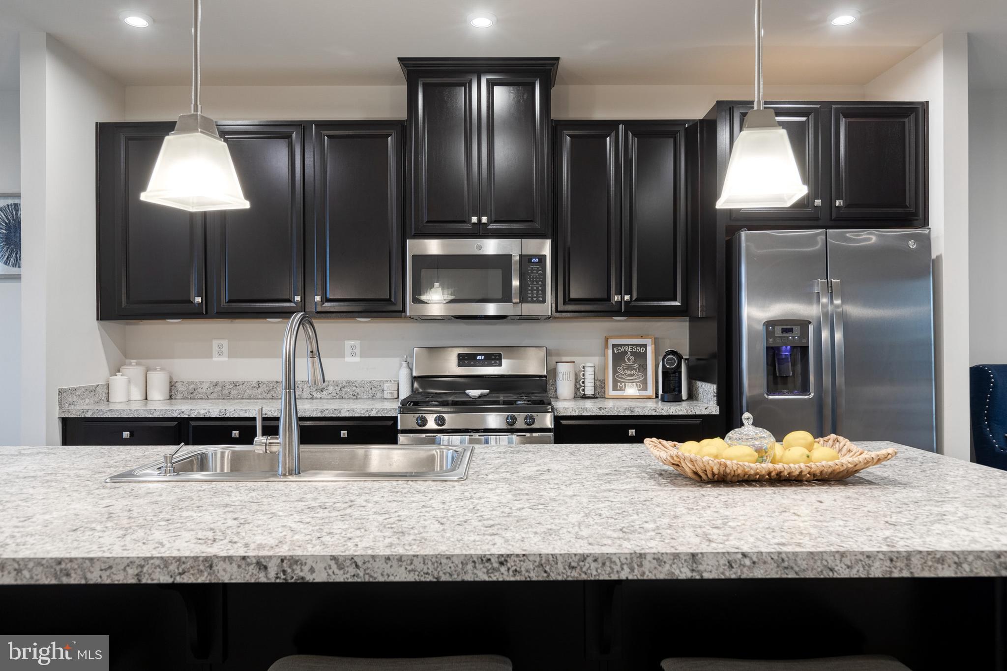 OAKDALE VILLAGE - Residential Lease