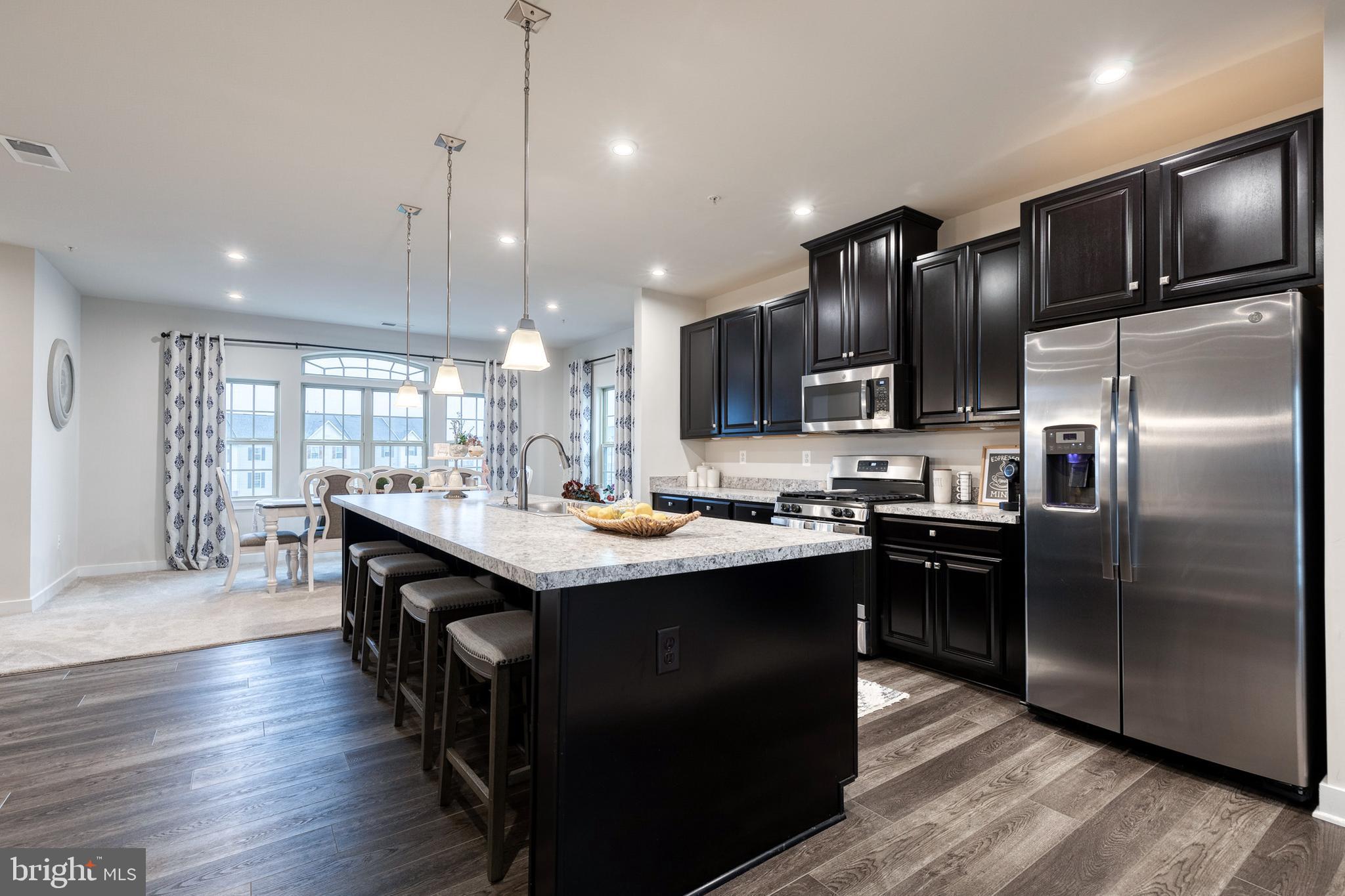 OAKDALE VILLAGE - Residential Lease