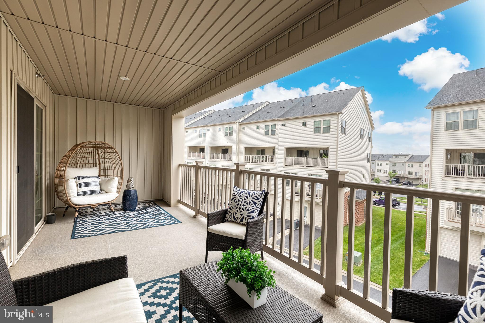 OAKDALE VILLAGE - Residential Lease