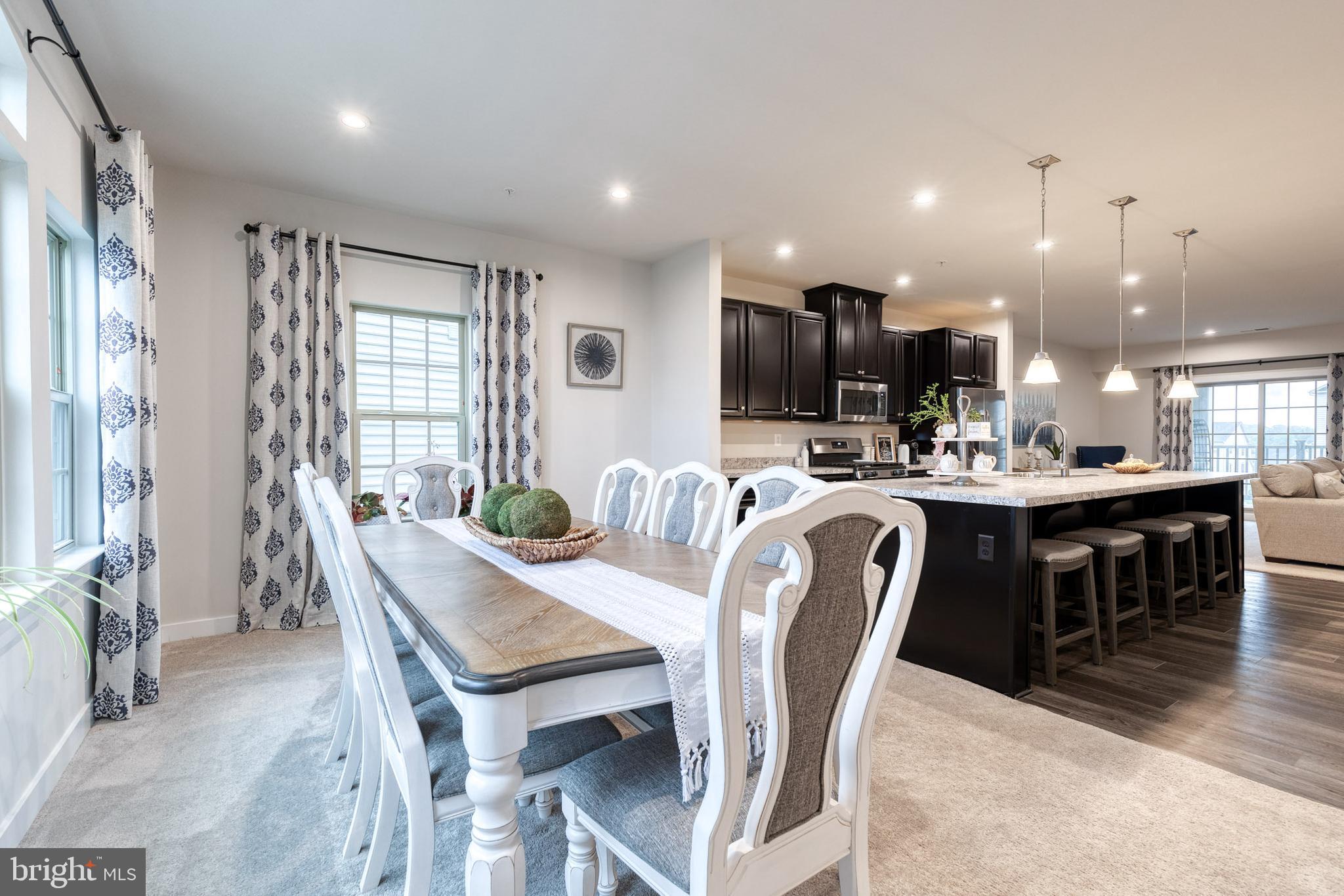 OAKDALE VILLAGE - Residential Lease