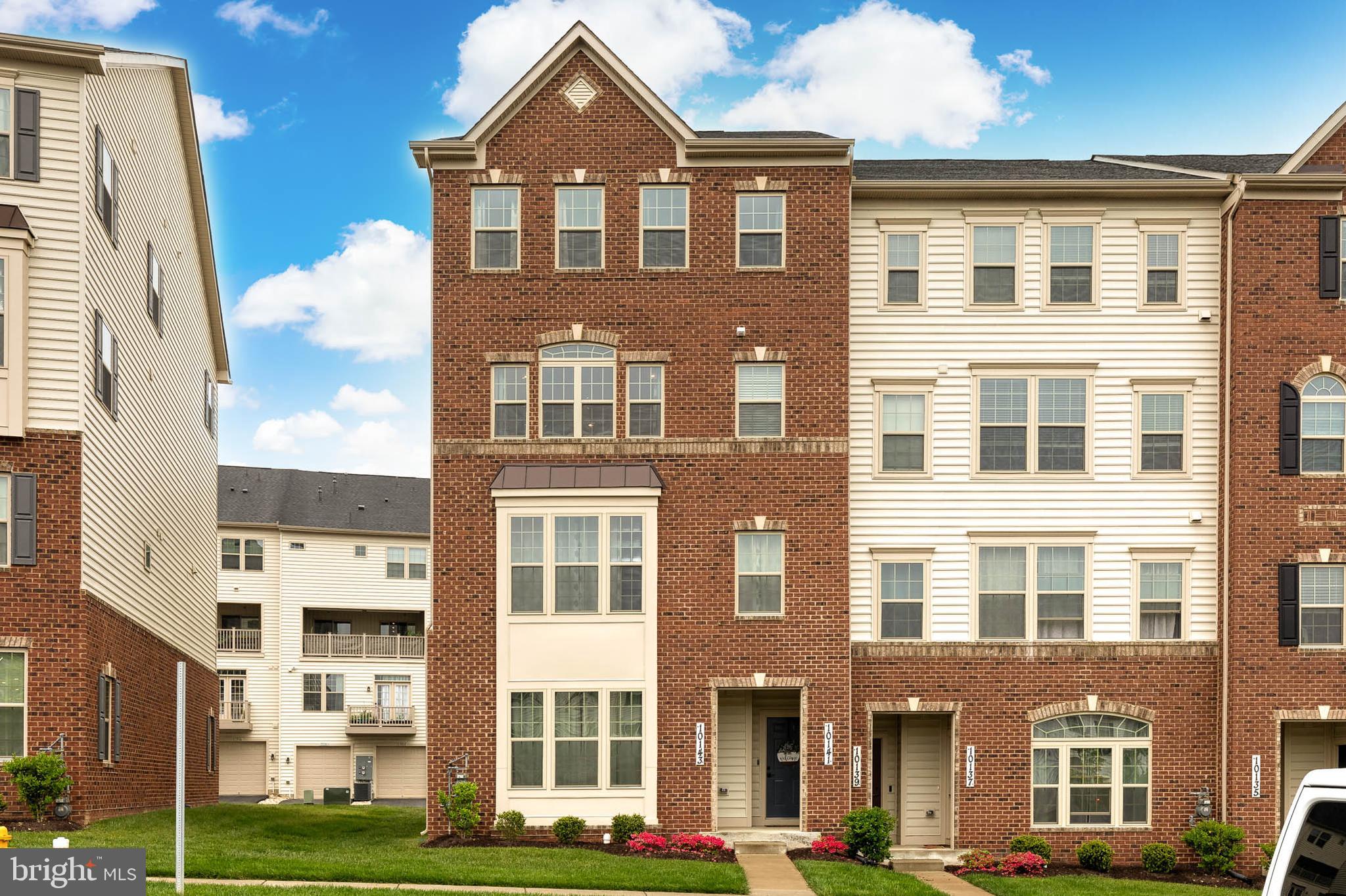 OAKDALE VILLAGE - Residential Lease