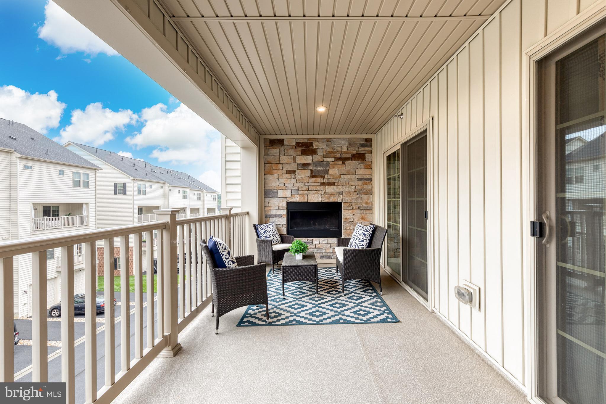 OAKDALE VILLAGE - Residential Lease