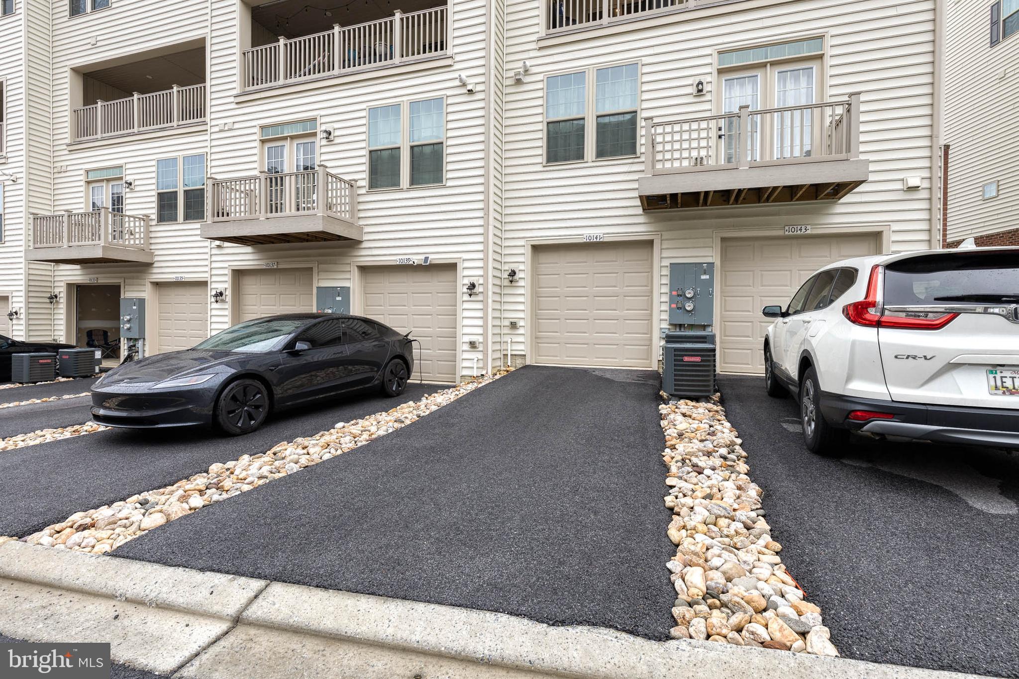 OAKDALE VILLAGE - Residential Lease