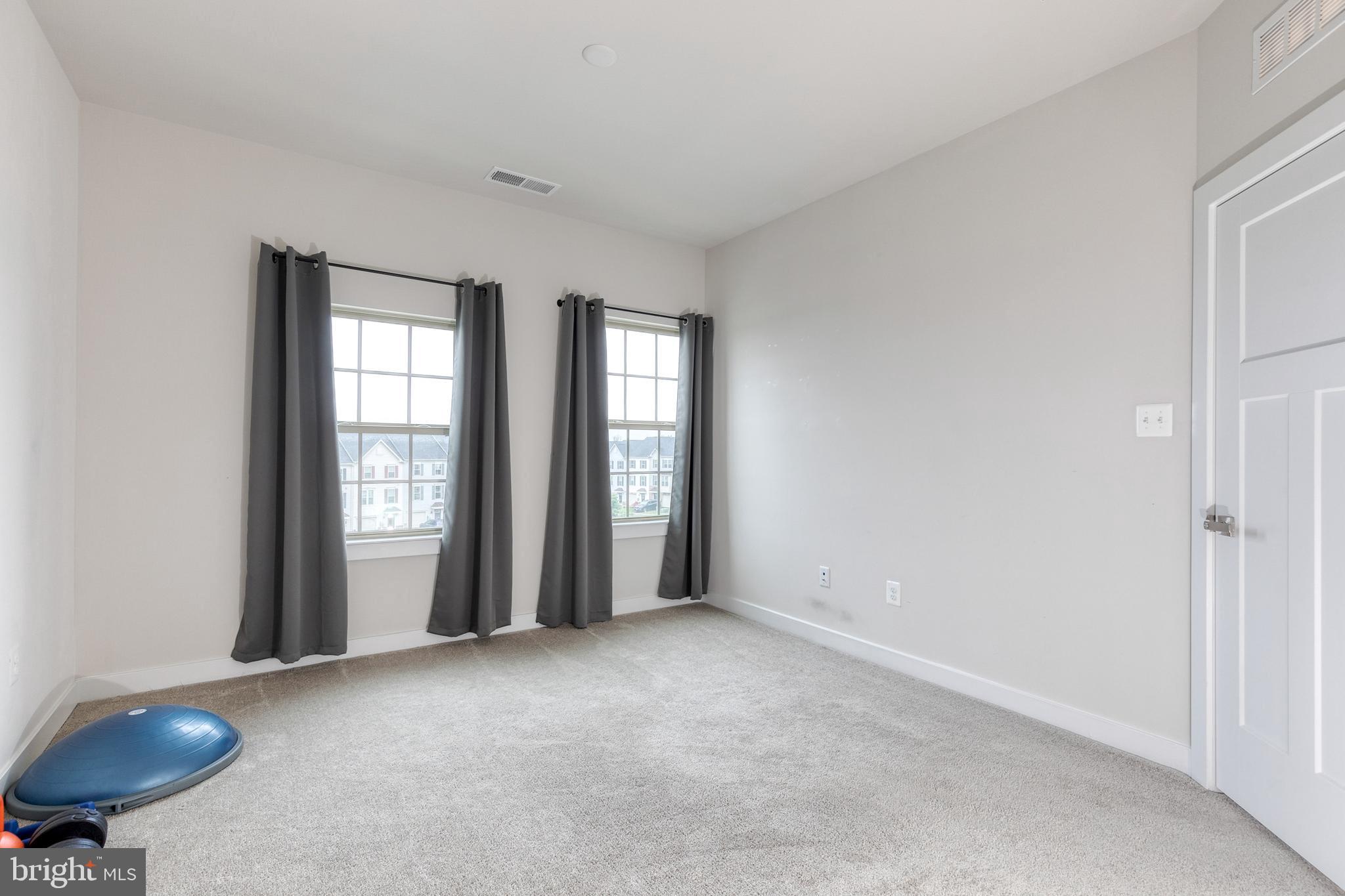 OAKDALE VILLAGE - Residential Lease