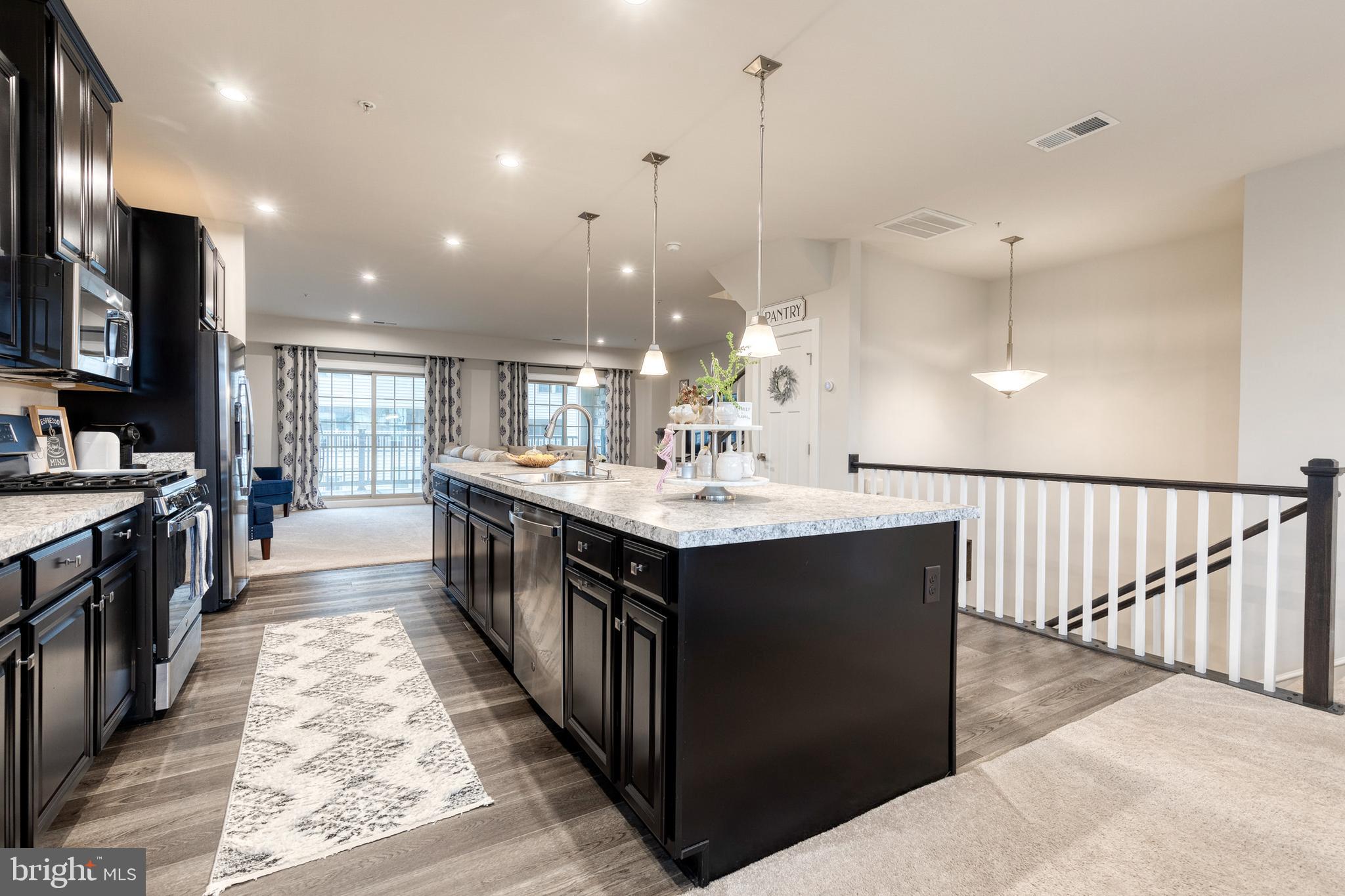 OAKDALE VILLAGE - Residential Lease