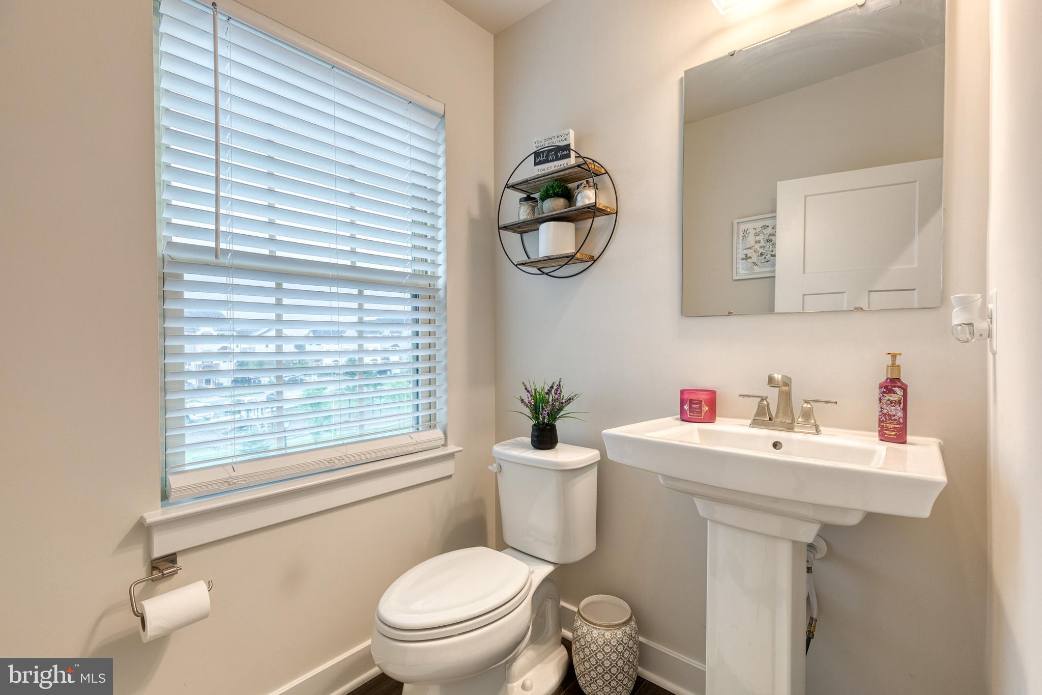 OAKDALE VILLAGE - Residential Lease