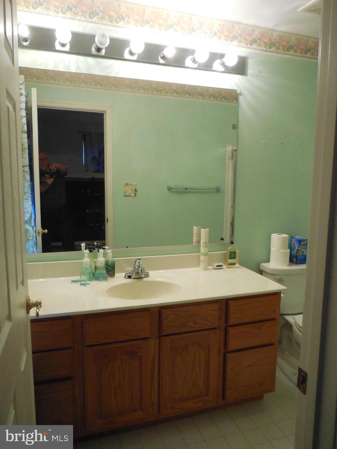 LAURELS CONDO - Residential