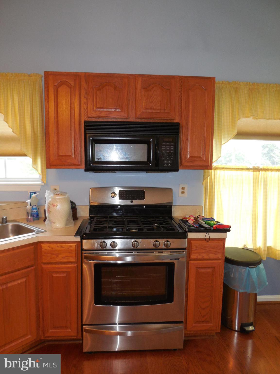 LAURELS CONDO - Residential