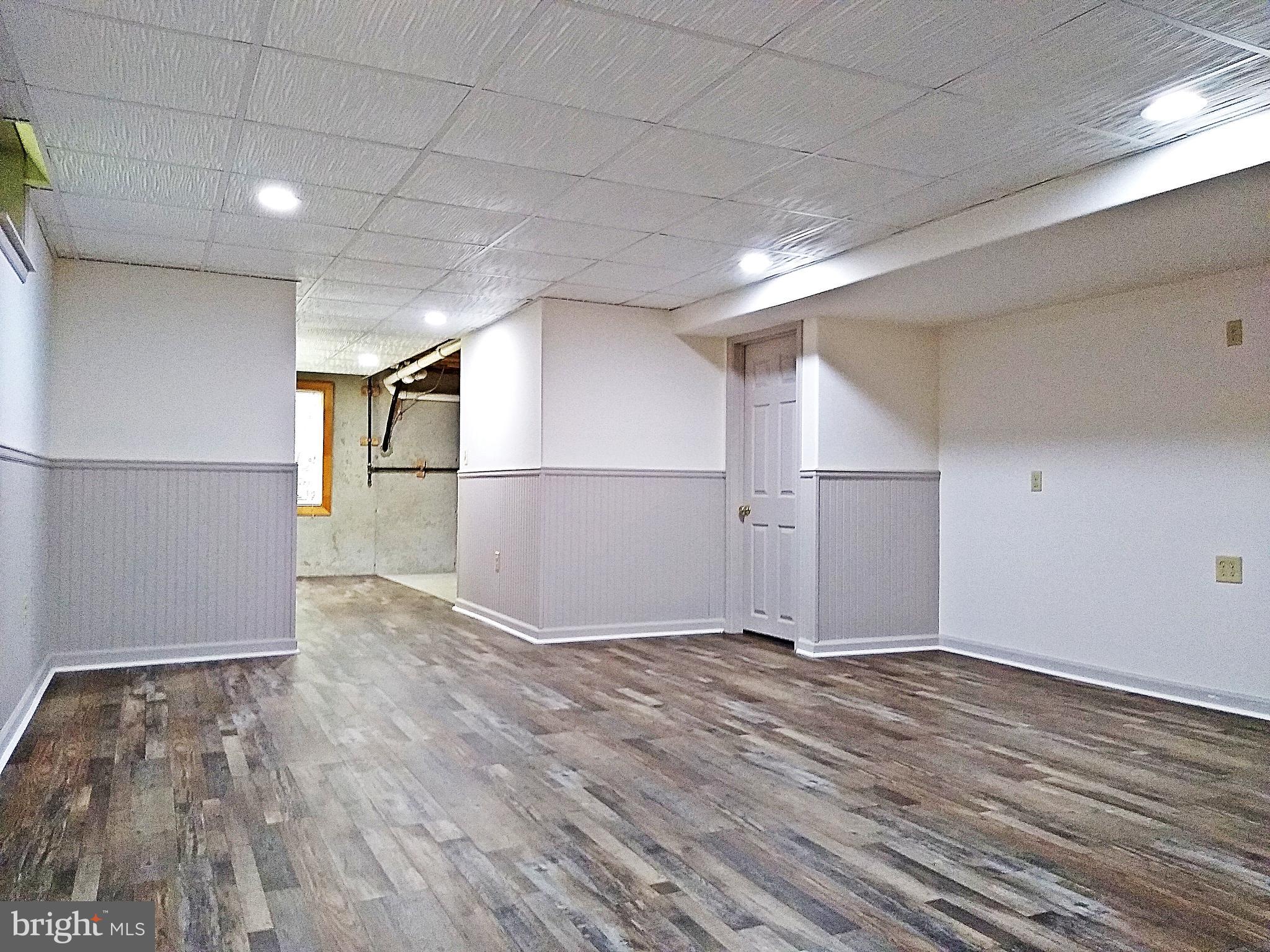 FAIRWAY MEADOWS - Residential