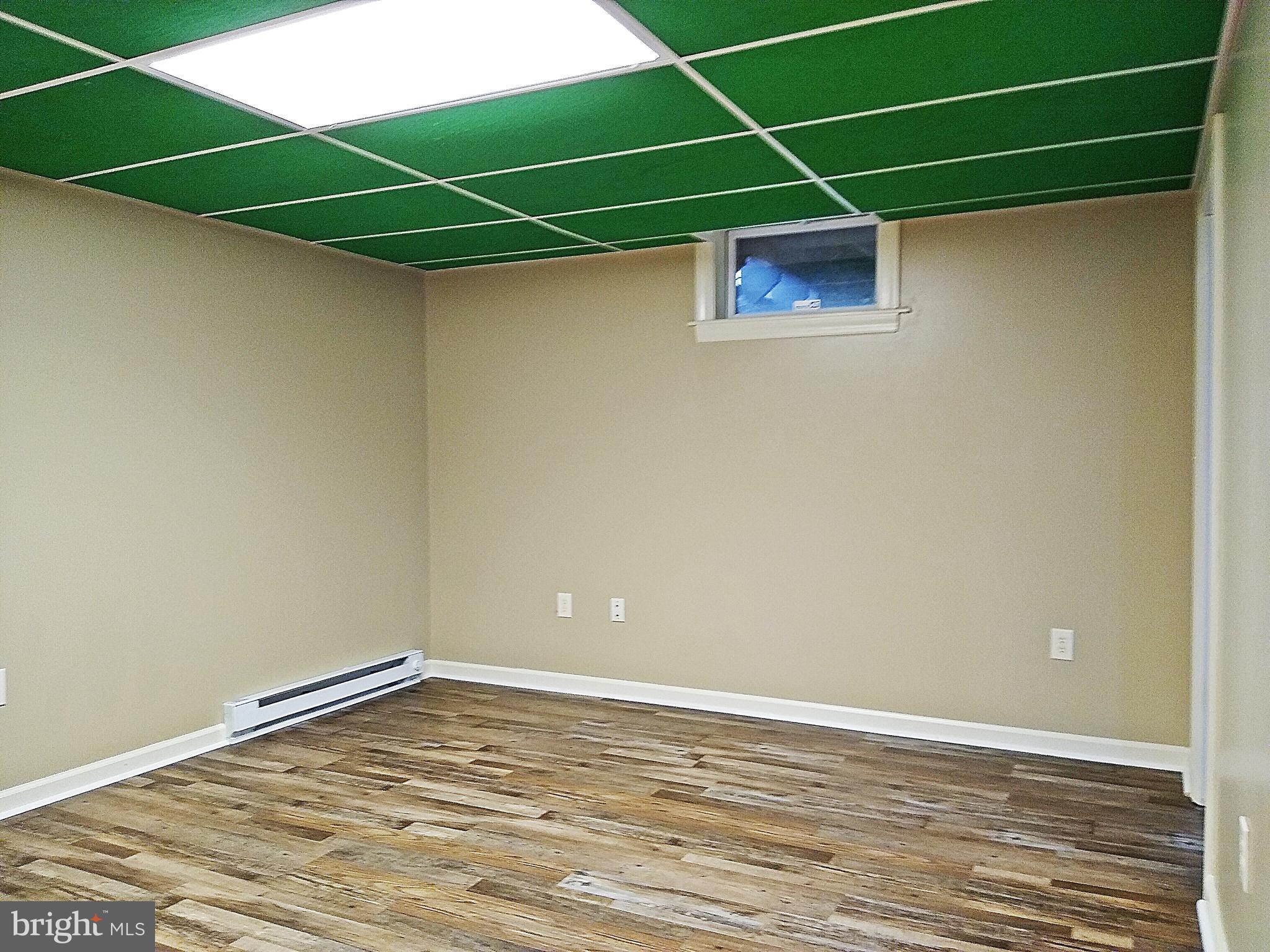 FAIRWAY MEADOWS - Residential