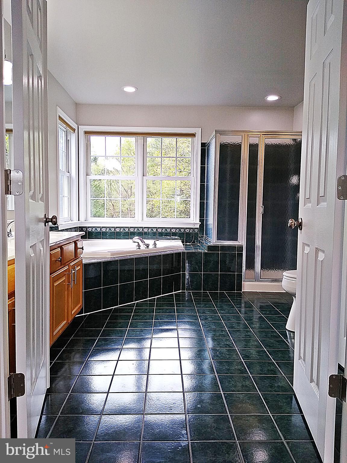 FAIRWAY MEADOWS - Residential