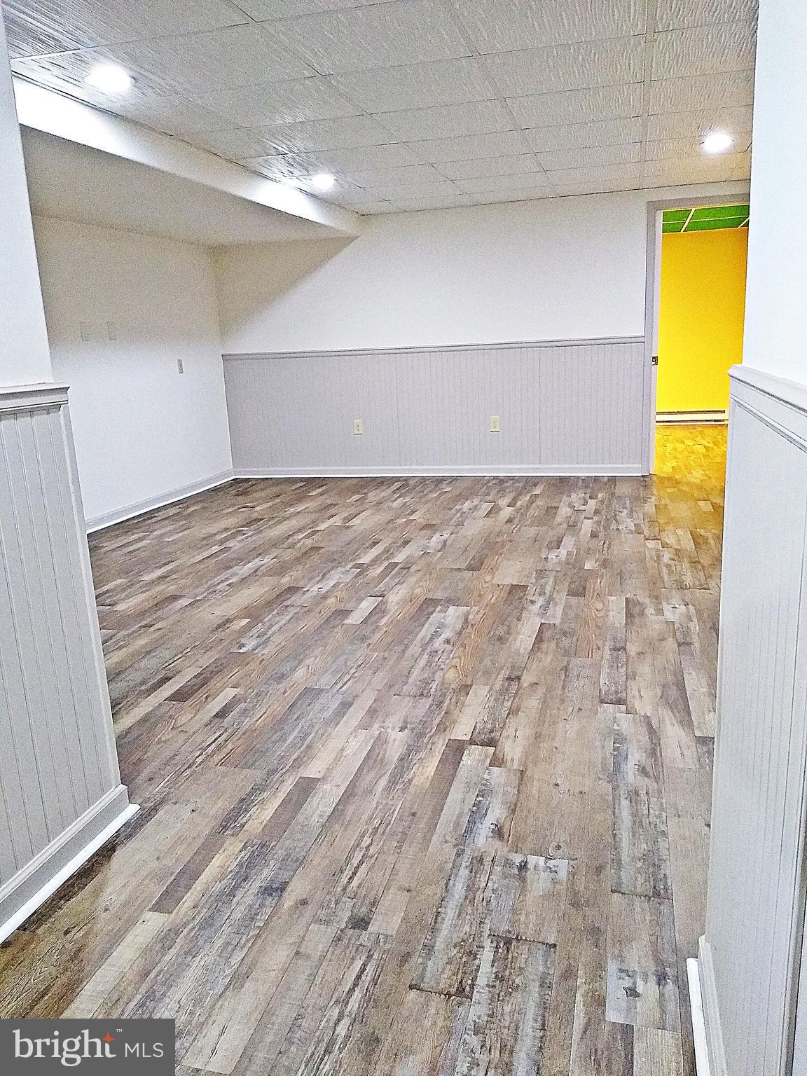 FAIRWAY MEADOWS - Residential