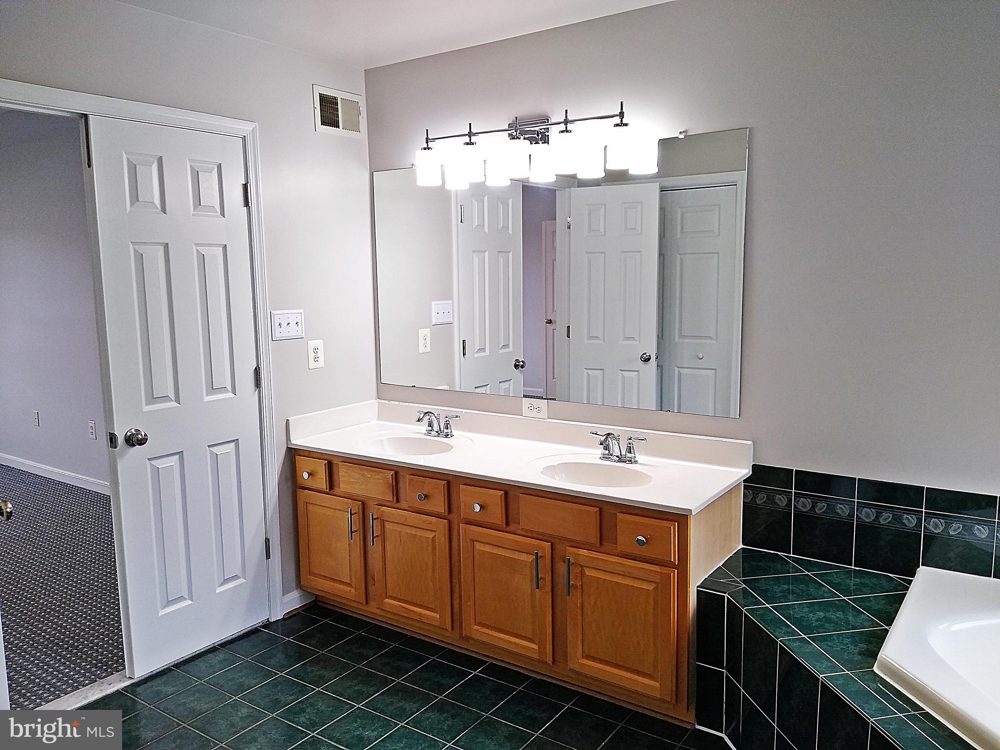 FAIRWAY MEADOWS - Residential