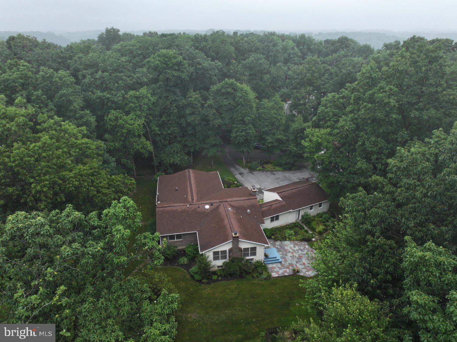 2404 BRADDOCK ROAD