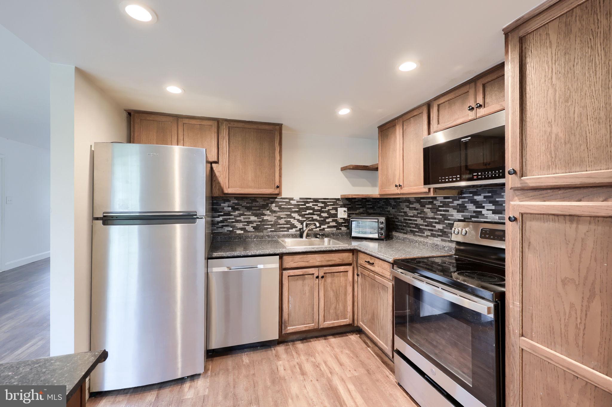 1362 BLUE JAY DRIVE
