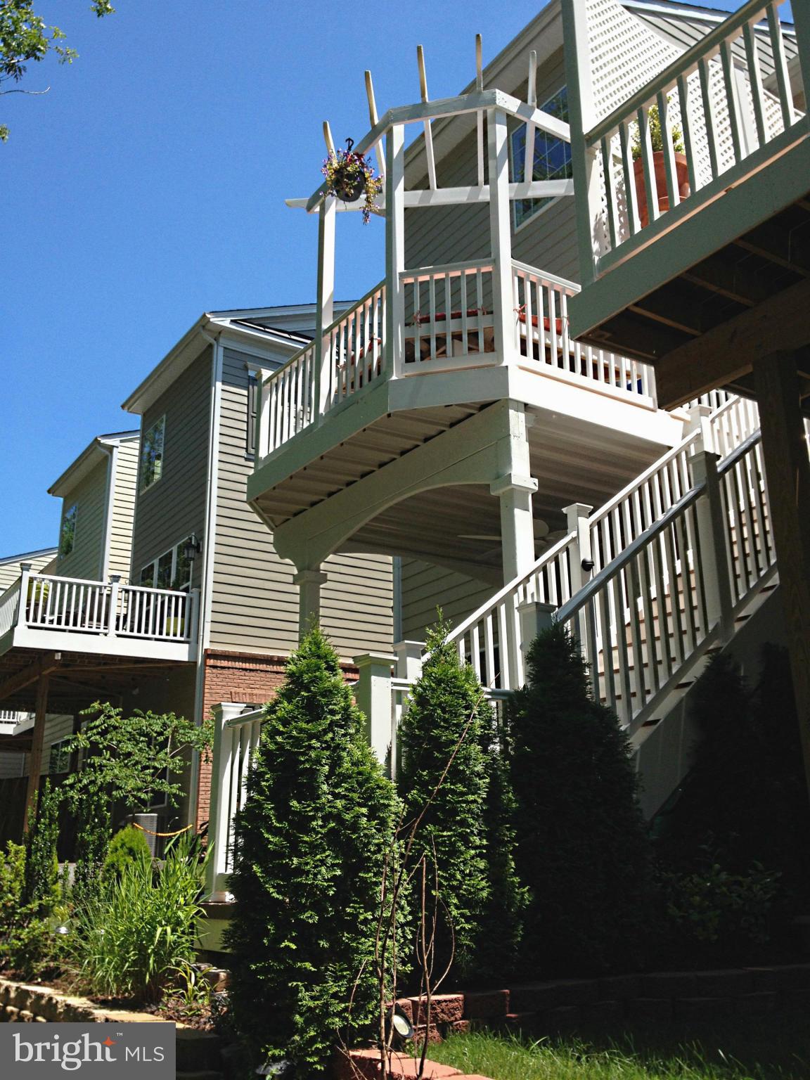 GOOSE CREEK VILLAGE NORTH - Residential