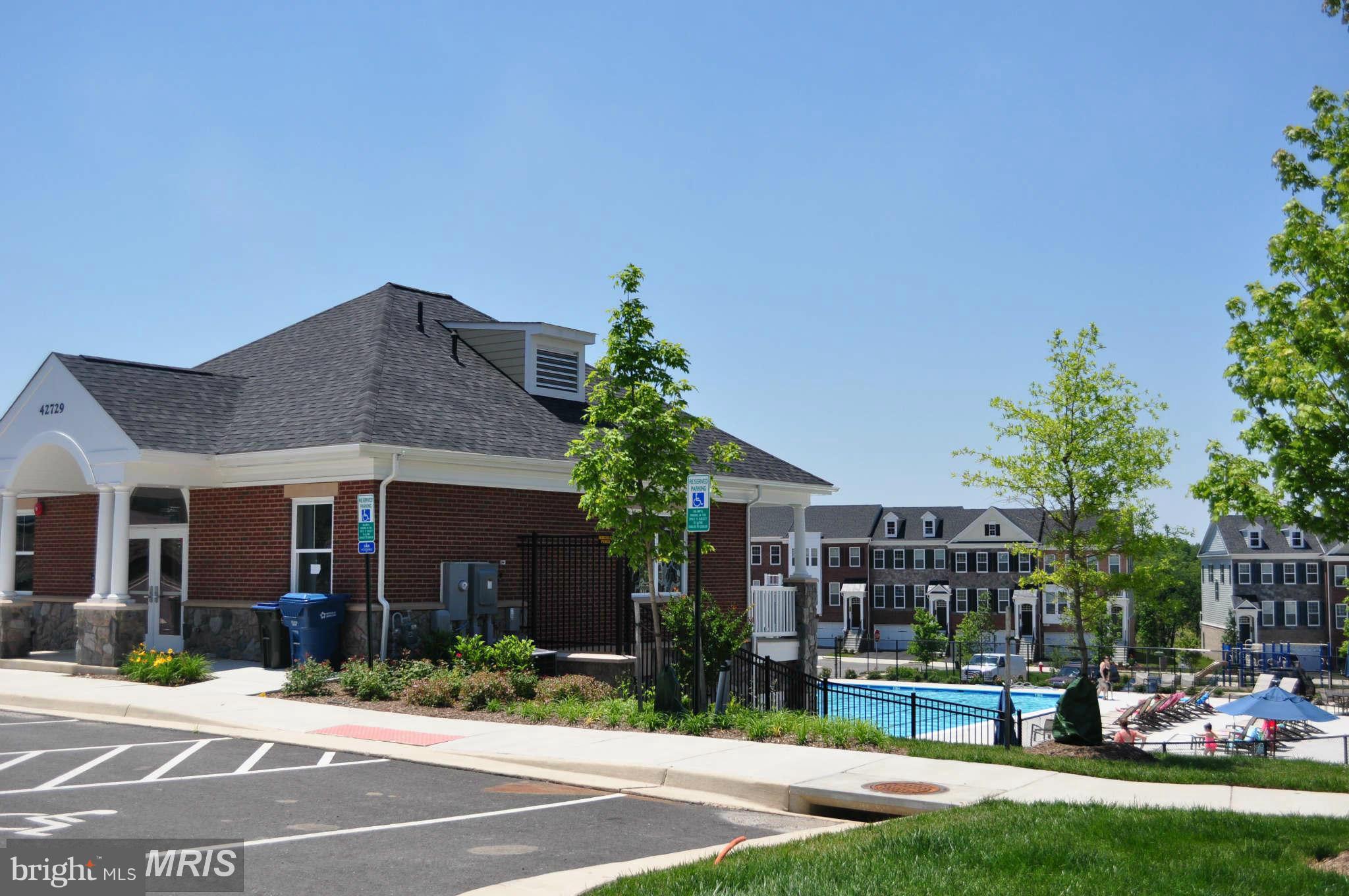 GOOSE CREEK VILLAGE NORTH - Residential