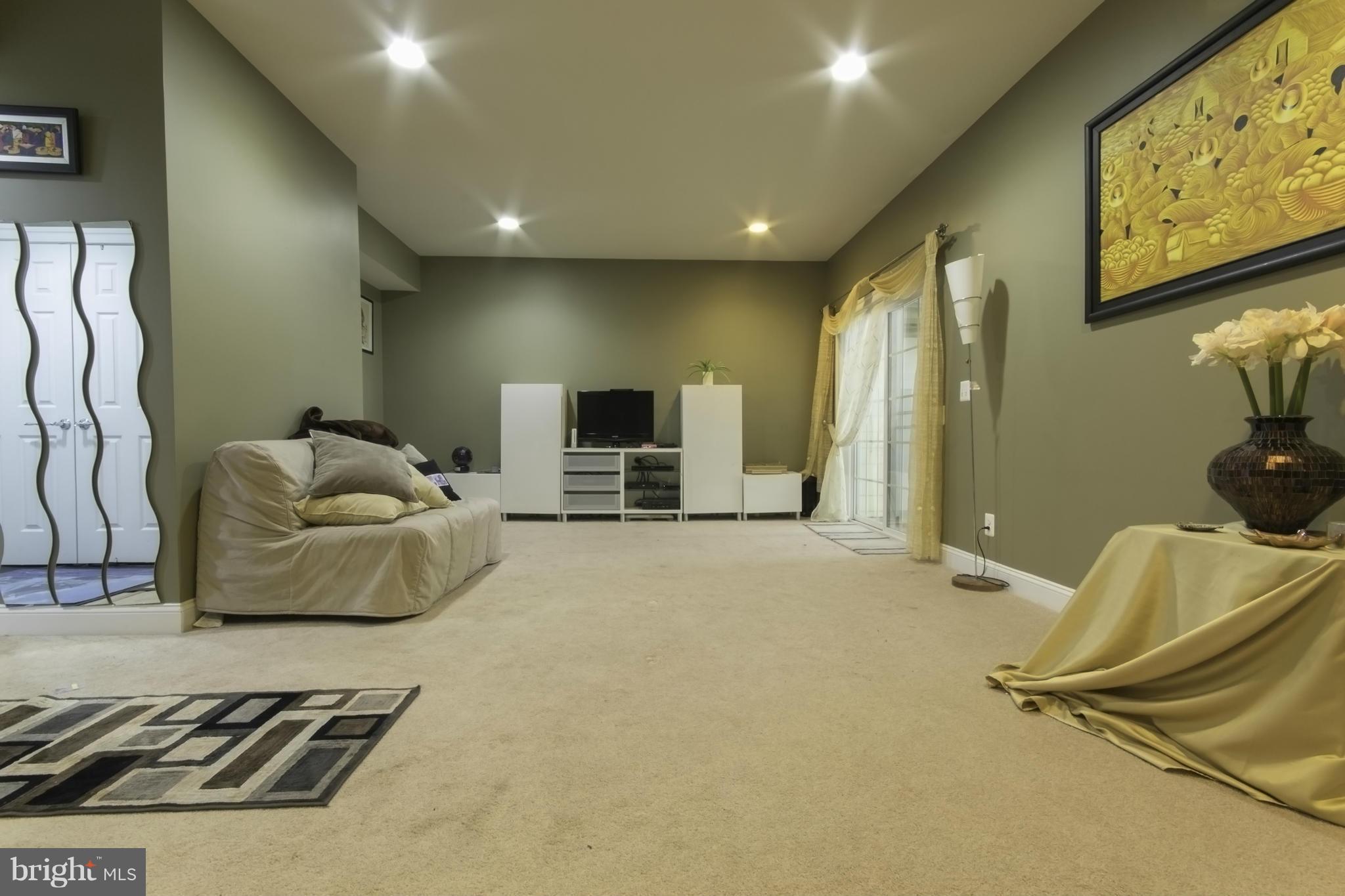 GOOSE CREEK VILLAGE NORTH - Residential