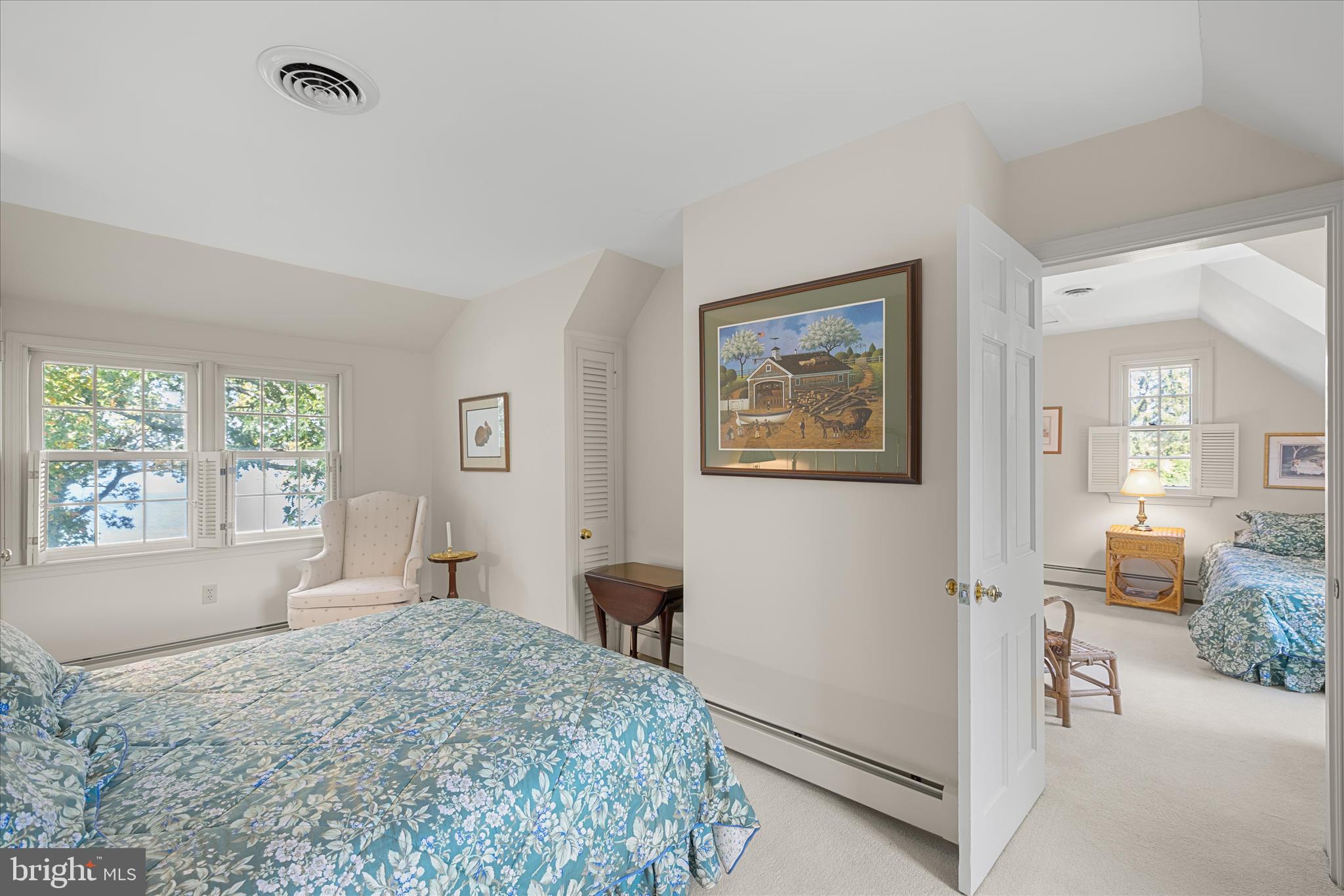 BAILEYS NECK - Residential