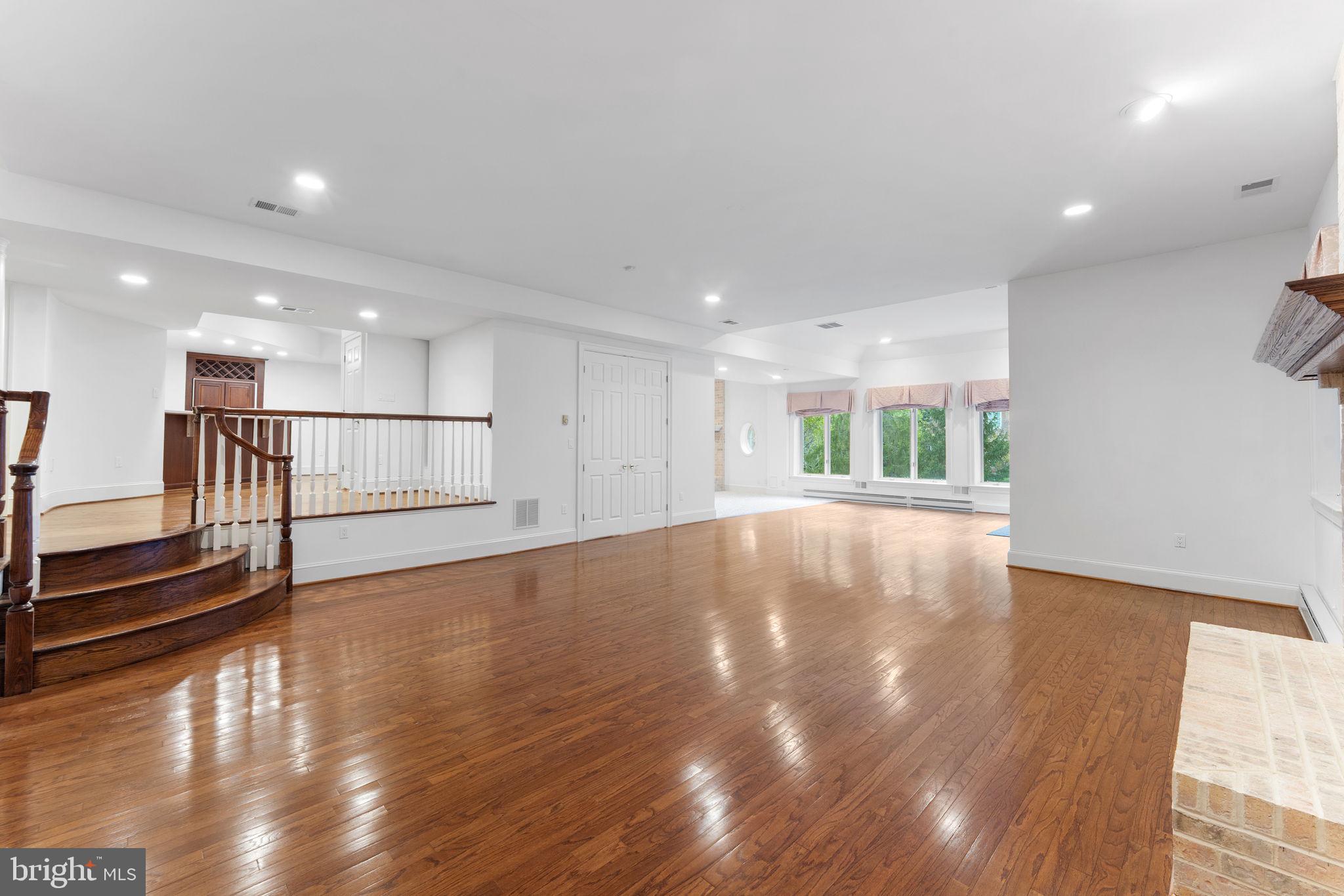 BRADLEY FARMS - Residential